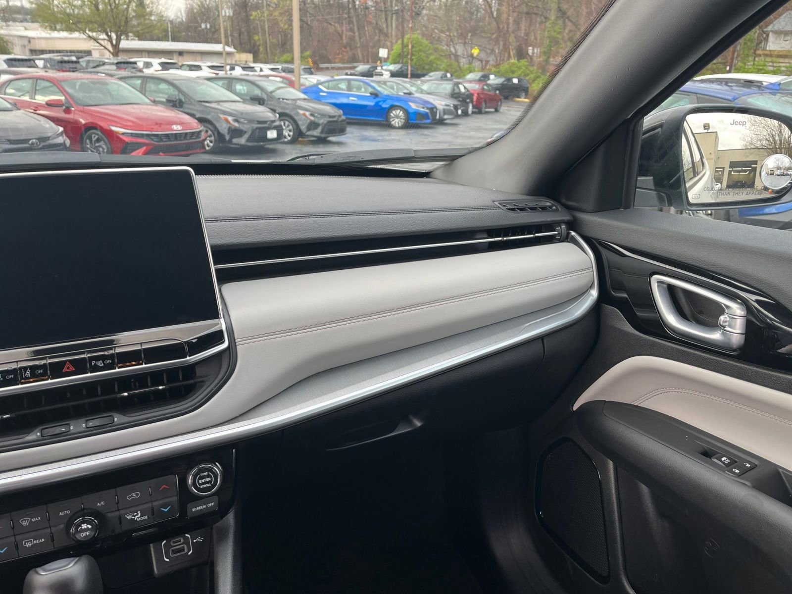 Thumbnail: 2025 Jeep Compass - 30