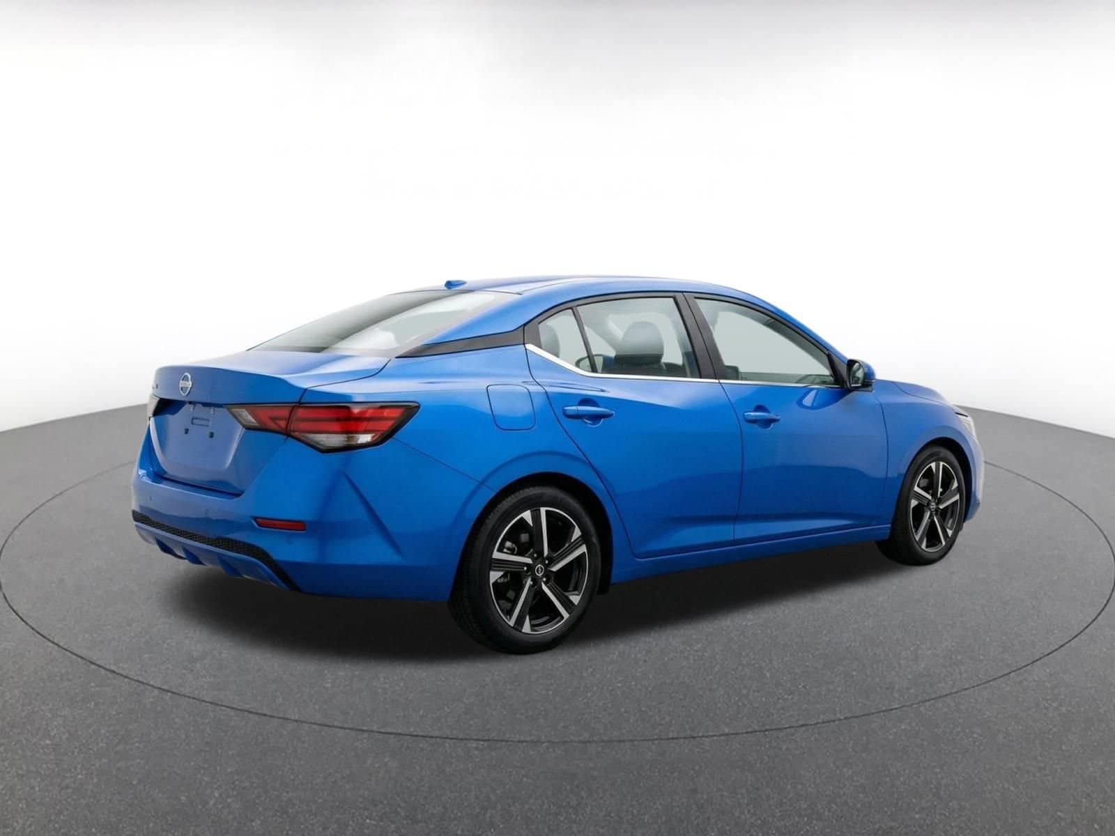 Thumbnail: 2025 Nissan Sentra - 9