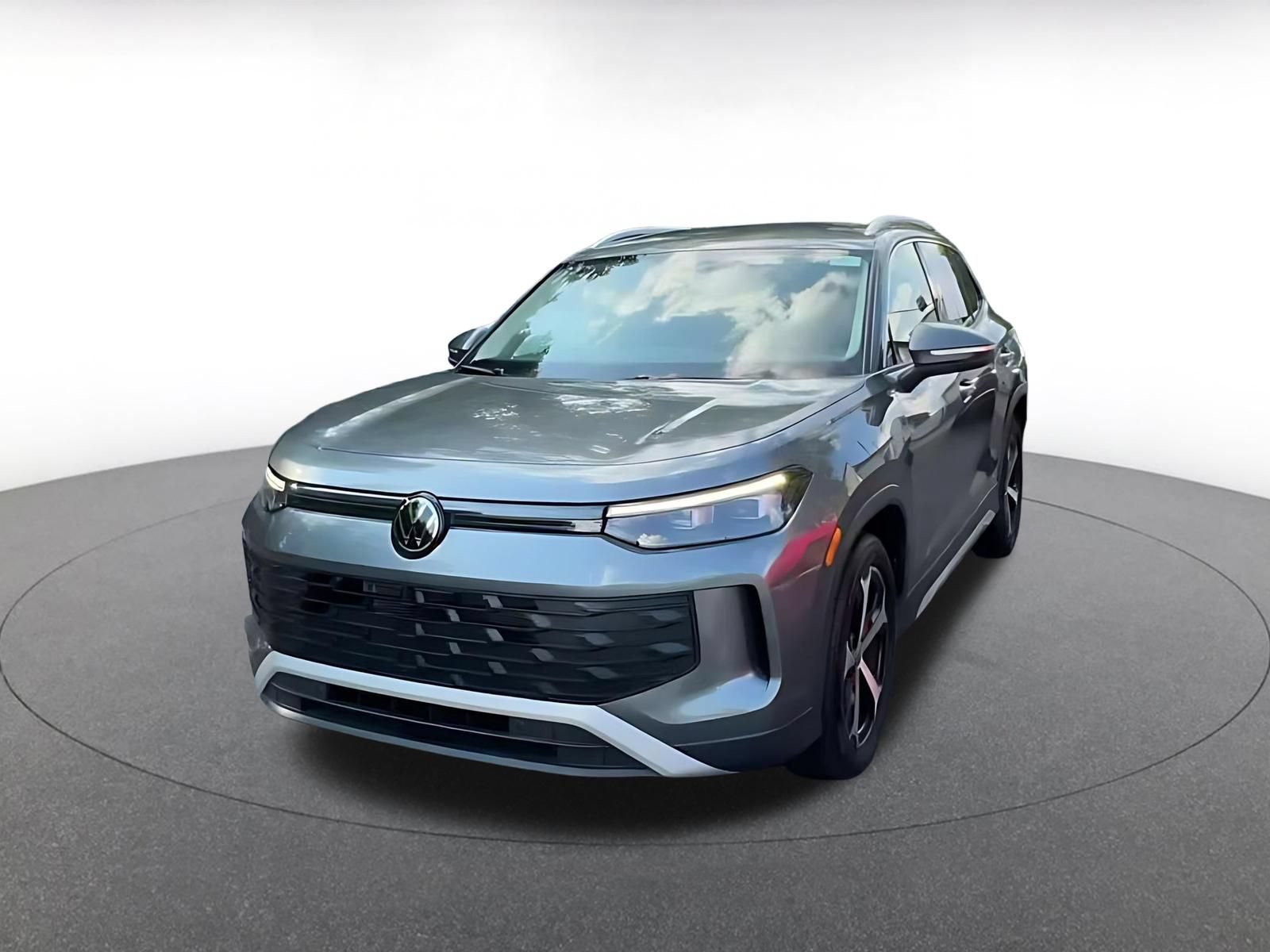 Thumbnail: 2026 Volkswagen Tiguan - 14