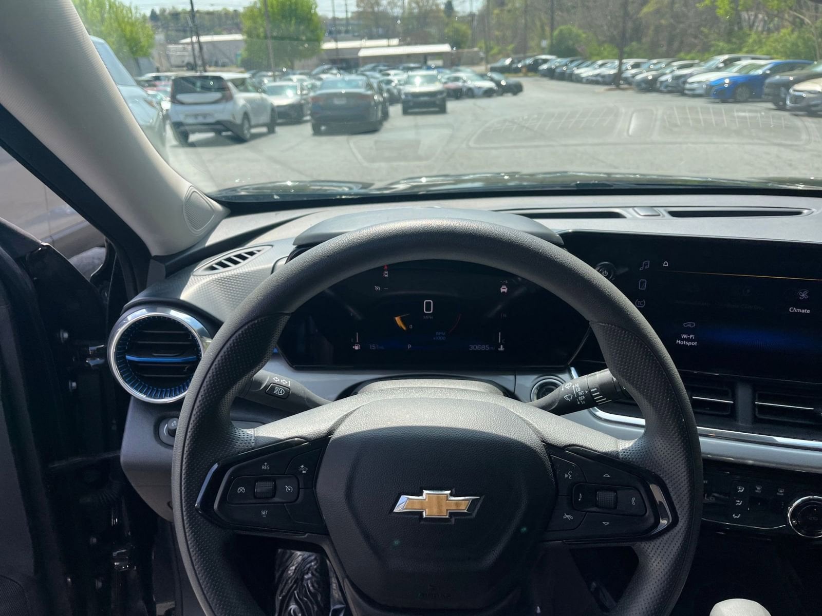 Thumbnail: 2025 Chevrolet Trax - 29