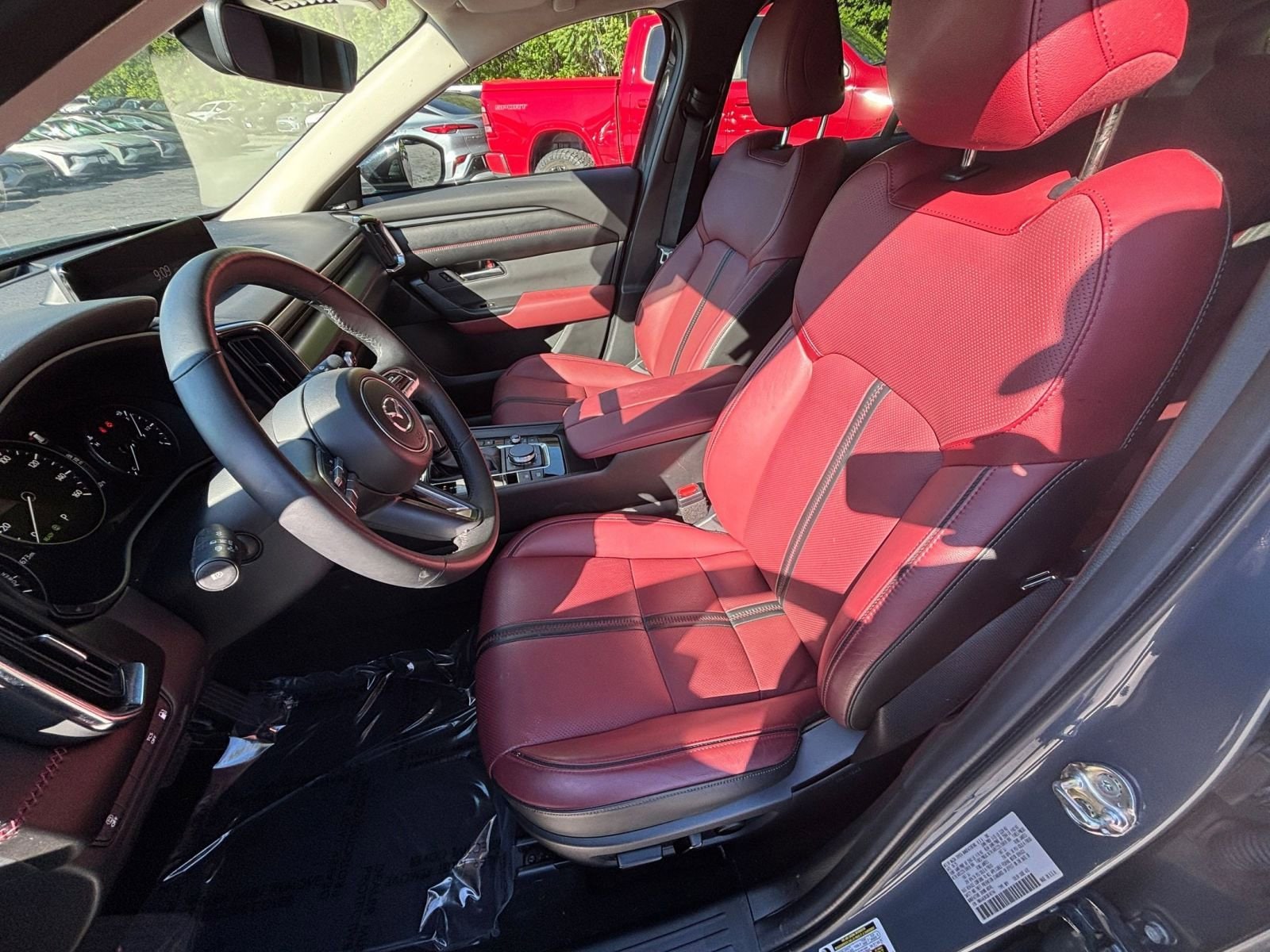 Thumbnail: 2025 Mazda CX-50 - 33