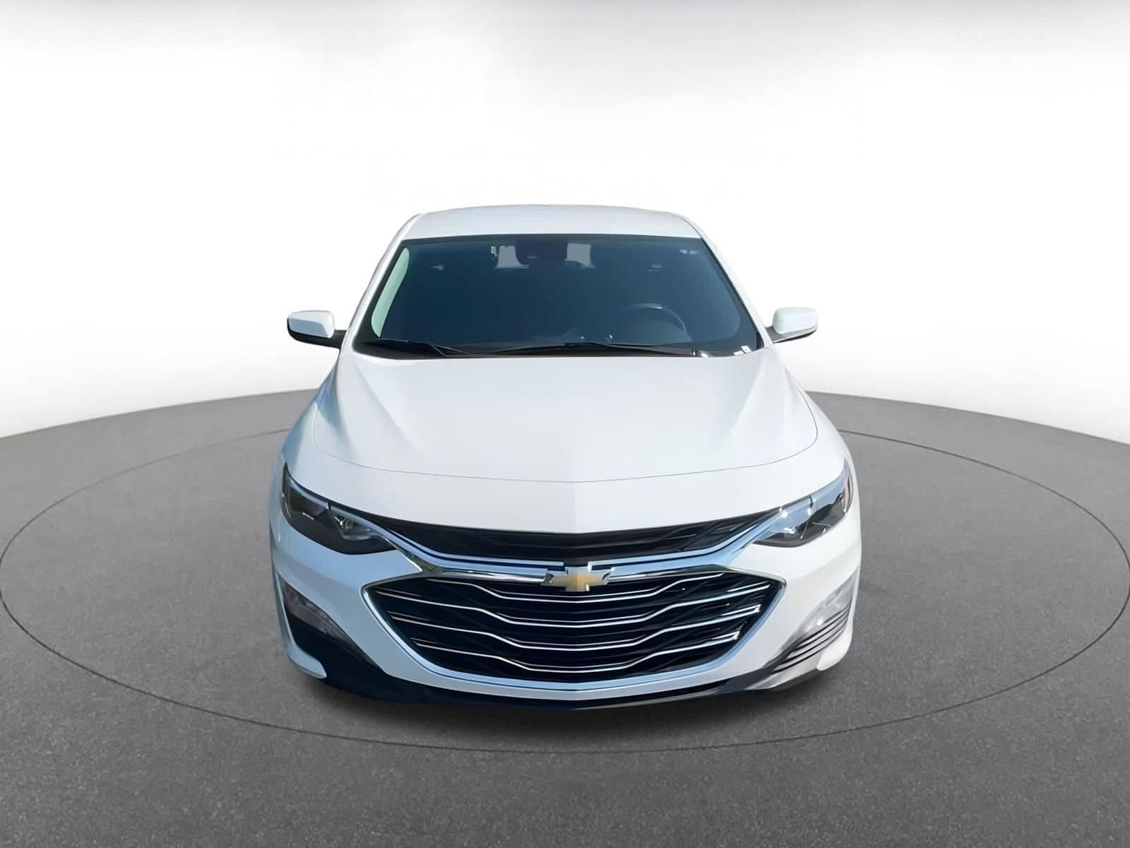 Thumbnail: 2023 Chevrolet Malibu - 5