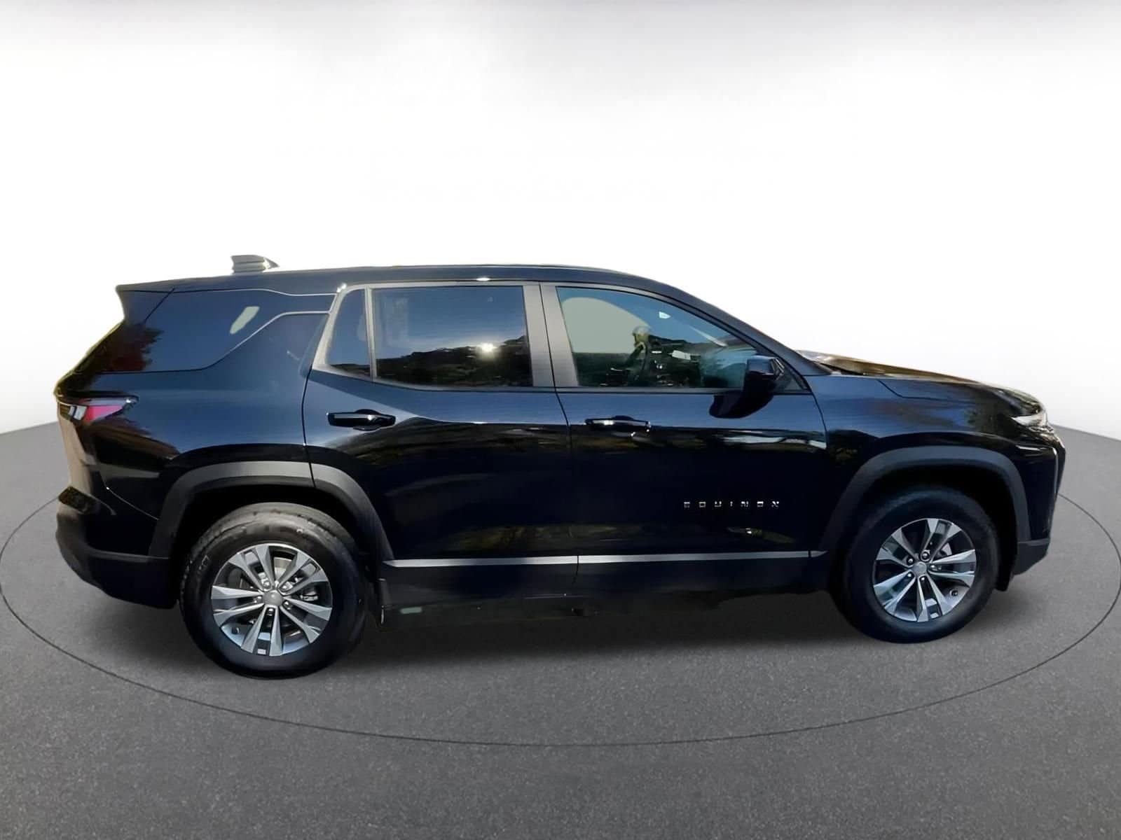 Thumbnail: 2025 Chevrolet Equinox - 16