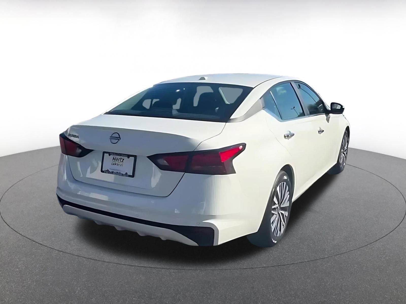 Thumbnail: 2025 Nissan Altima - 14