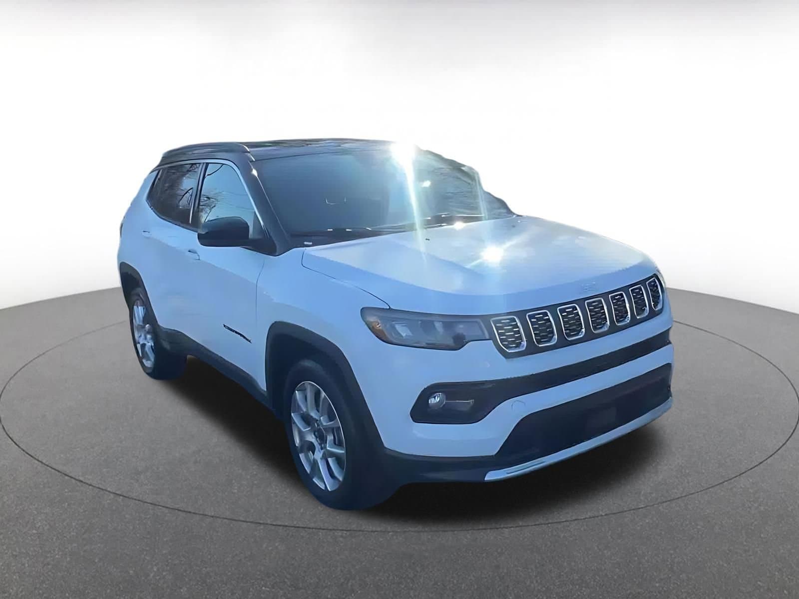 Thumbnail: 2025 Jeep Compass - 3
