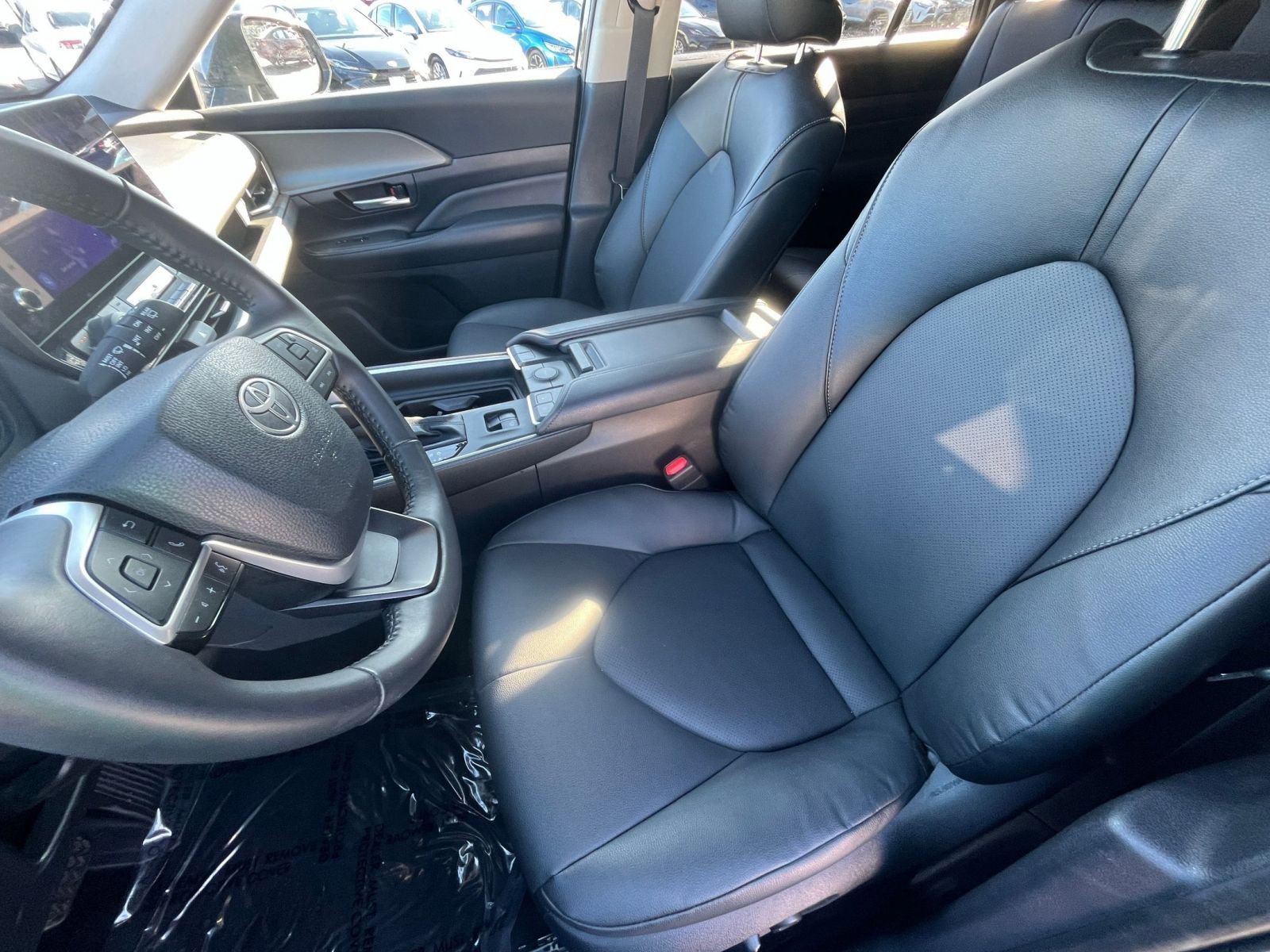 Thumbnail: 2025 Toyota Grand Highlander - 32