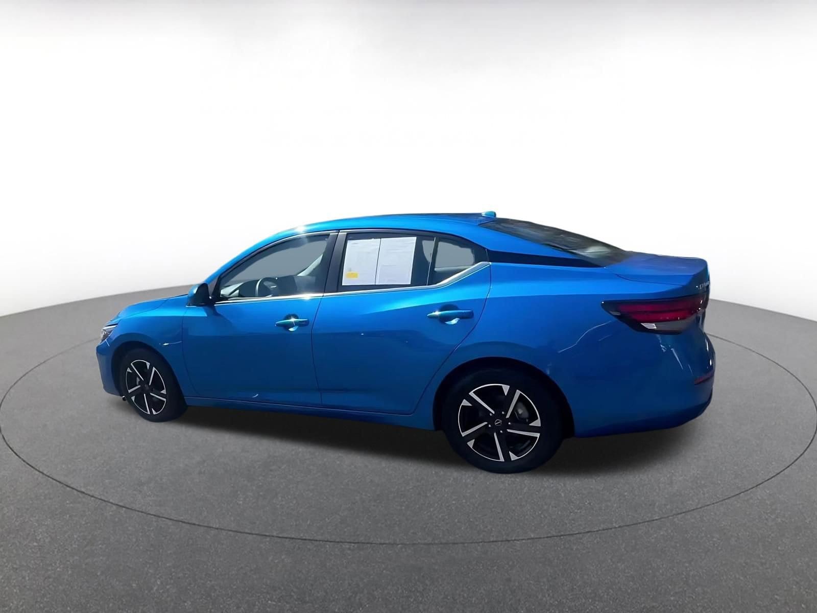 Thumbnail: 2025 Nissan Sentra - 10