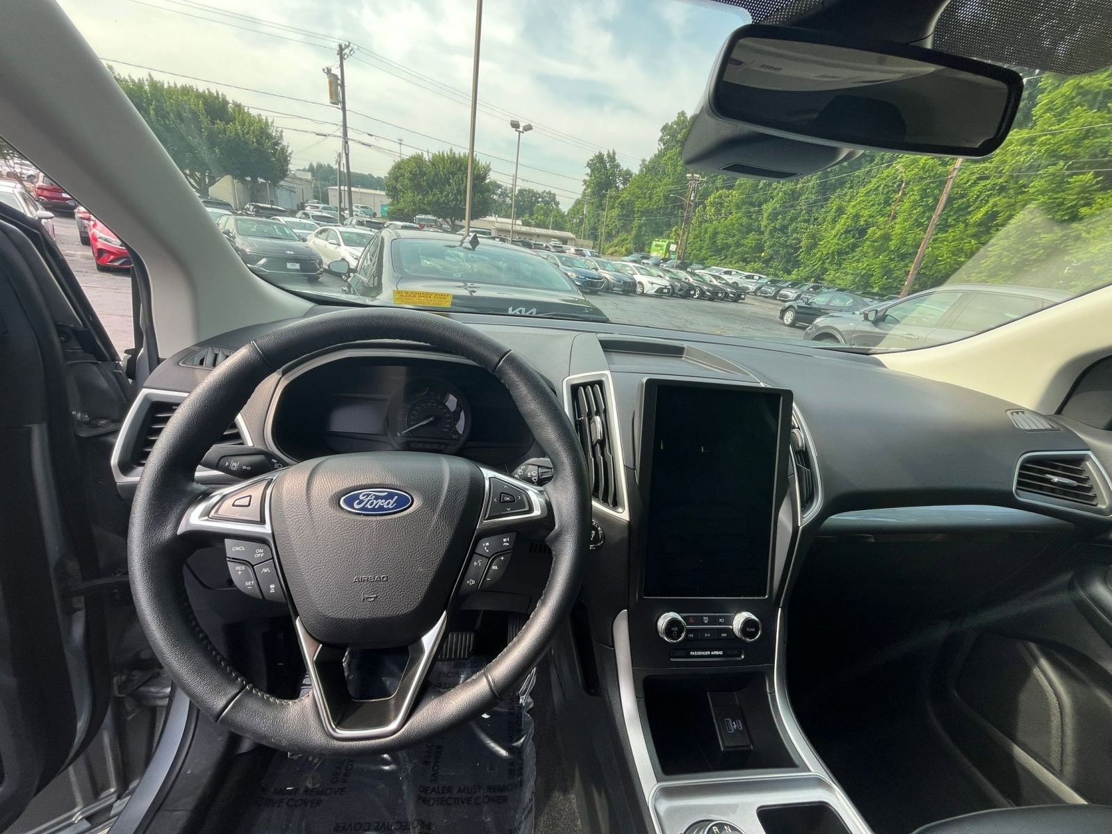 Thumbnail: 2024 Ford Edge - 28
