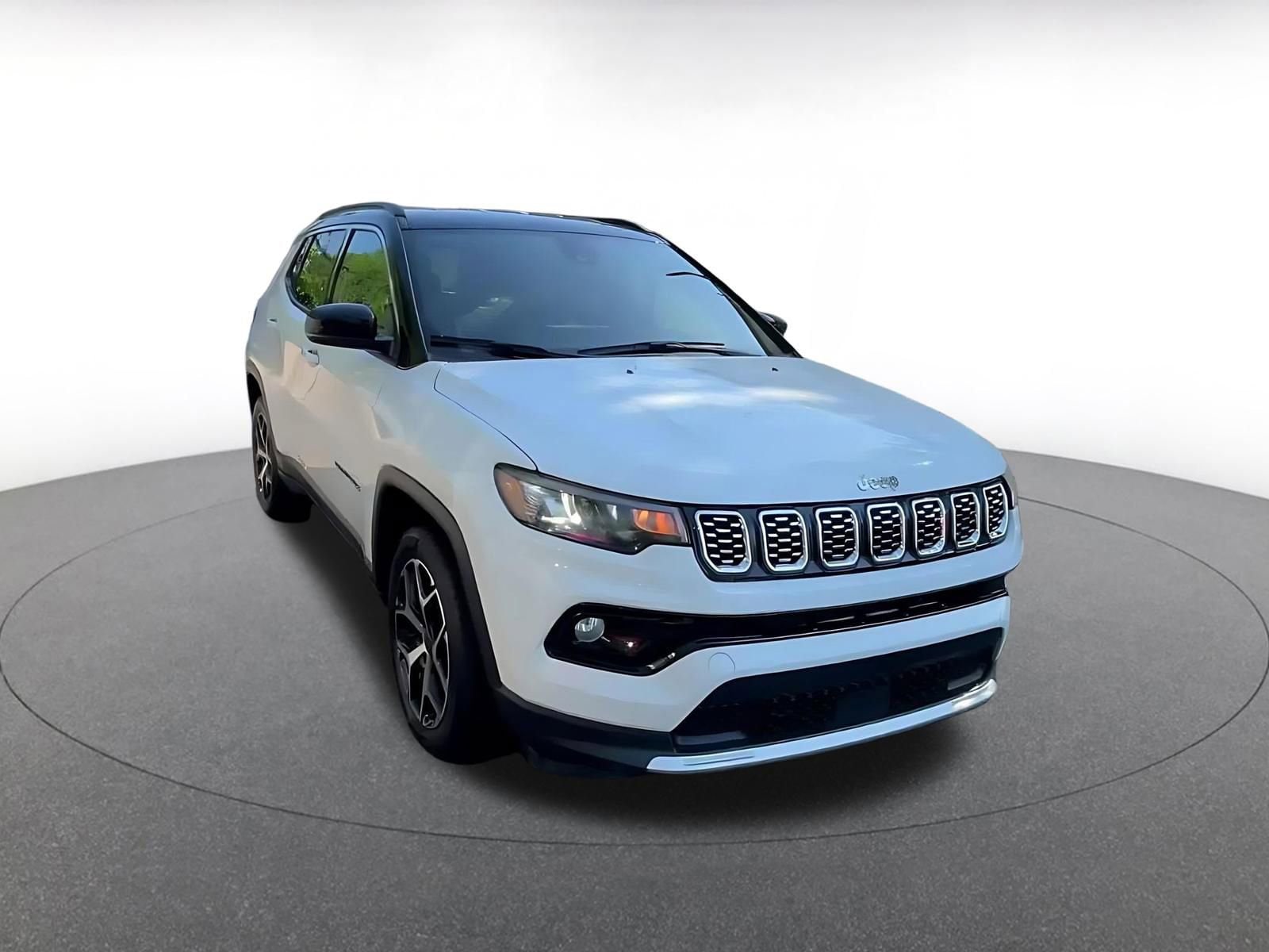 Thumbnail: 2025 Jeep Compass - 3