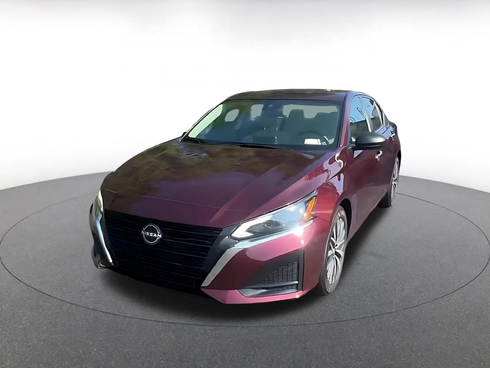 Thumbnail: 2025 Nissan Altima - 7