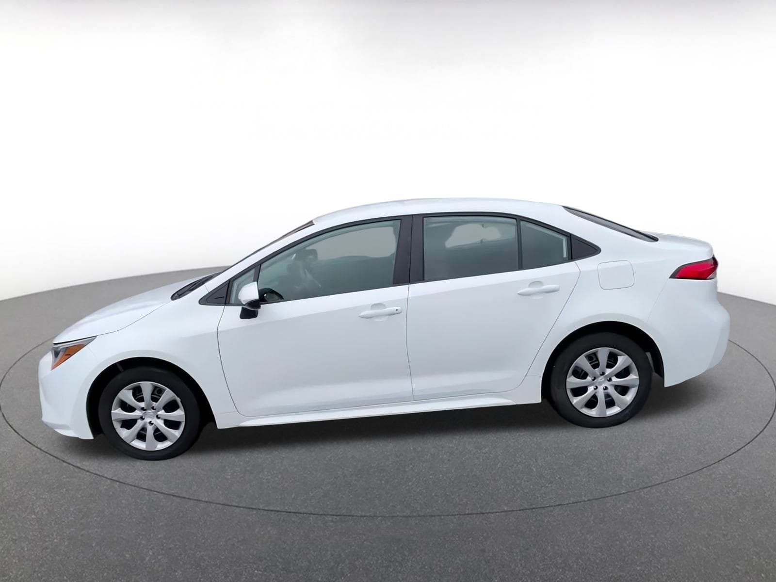 Thumbnail: 2024 Toyota Corolla - 9