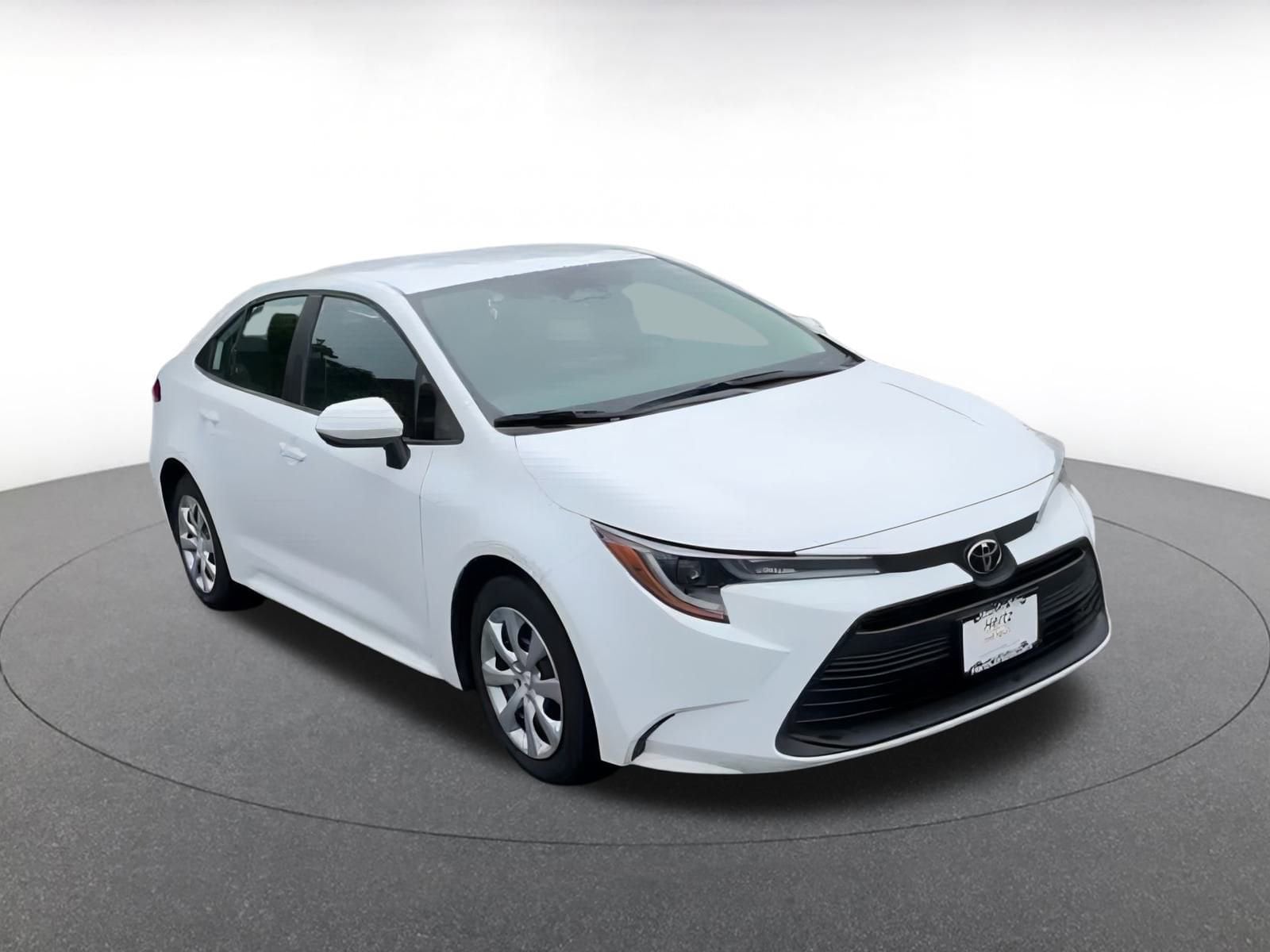 Thumbnail: 2024 Toyota Corolla - 3