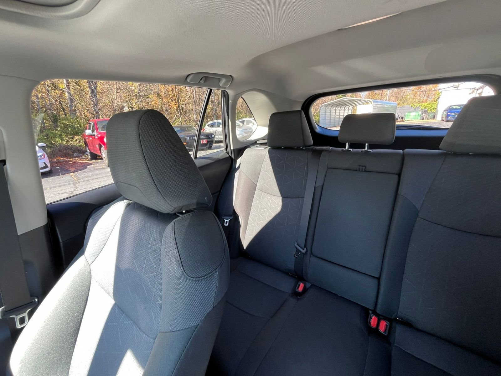 Thumbnail: 2025 Toyota RAV4 - 35