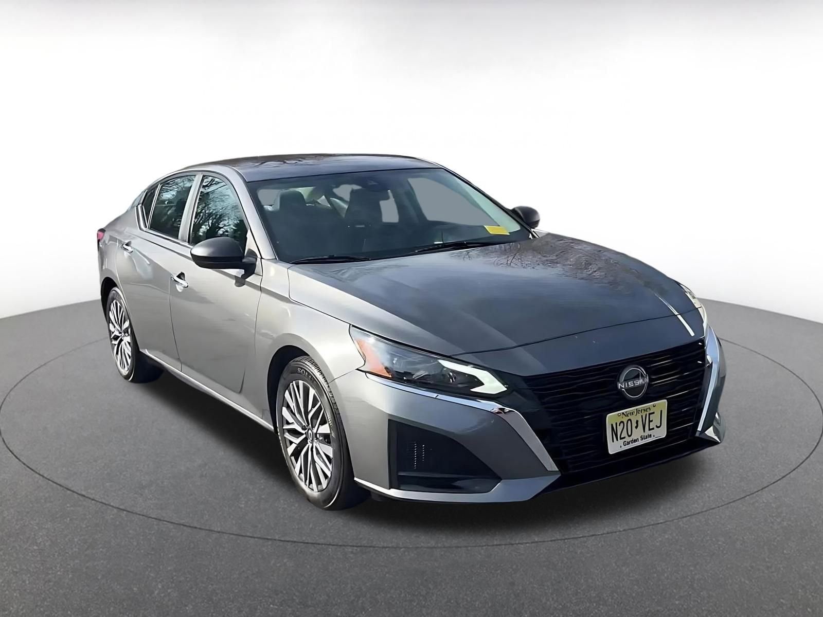 Thumbnail: 2025 Nissan Altima - 2