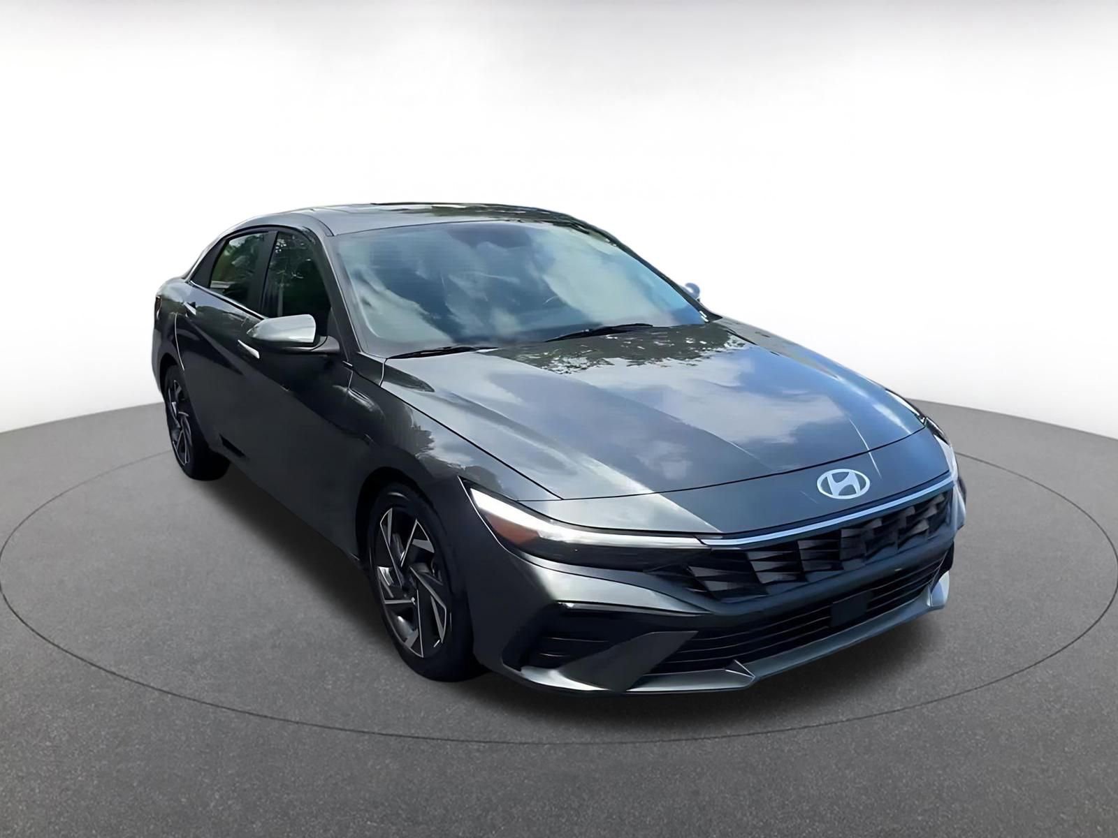 Thumbnail: 2025 Hyundai Elantra - 3