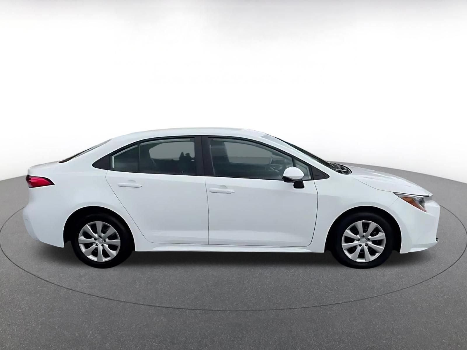 Thumbnail: 2025 Toyota Corolla - 16