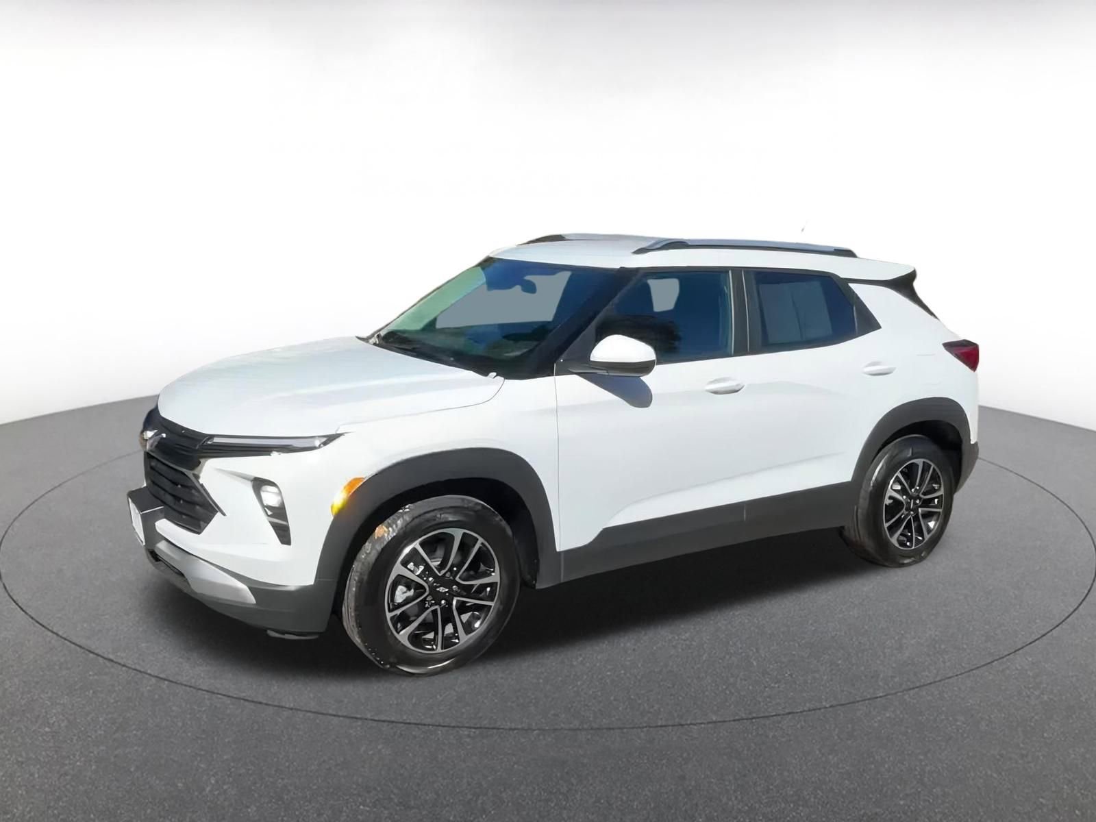 Thumbnail: 2025 Chevrolet TrailBlazer - 8