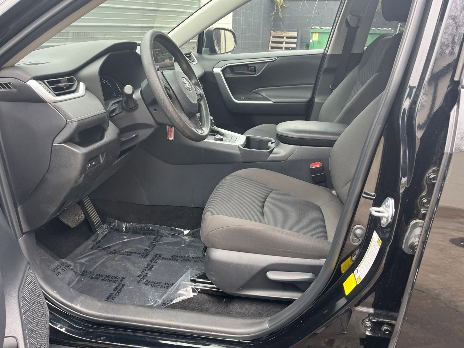 Thumbnail: 2025 Toyota RAV4 - 21