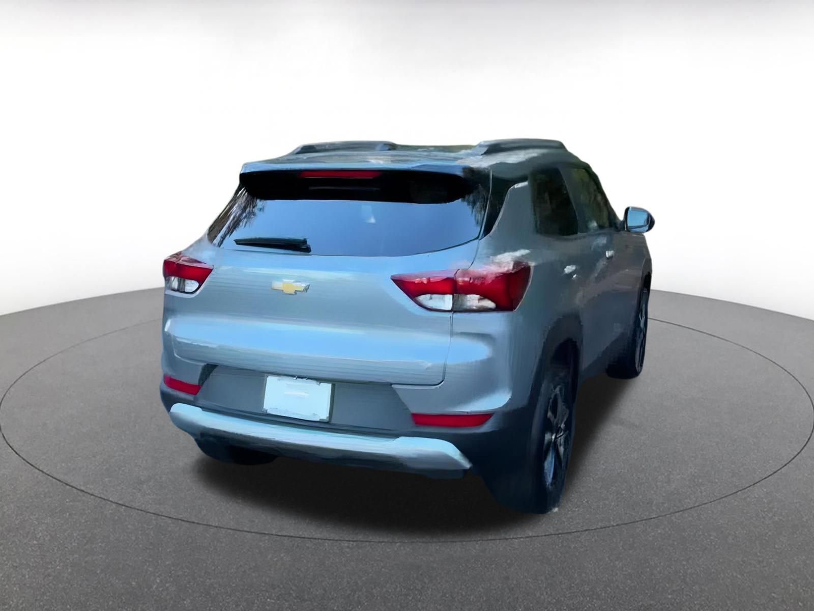 Thumbnail: 2025 Chevrolet TrailBlazer - 14