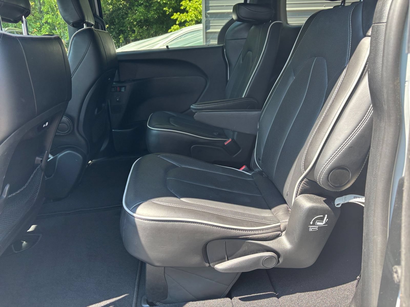 Thumbnail: 2025 Chrysler Pacifica - 22