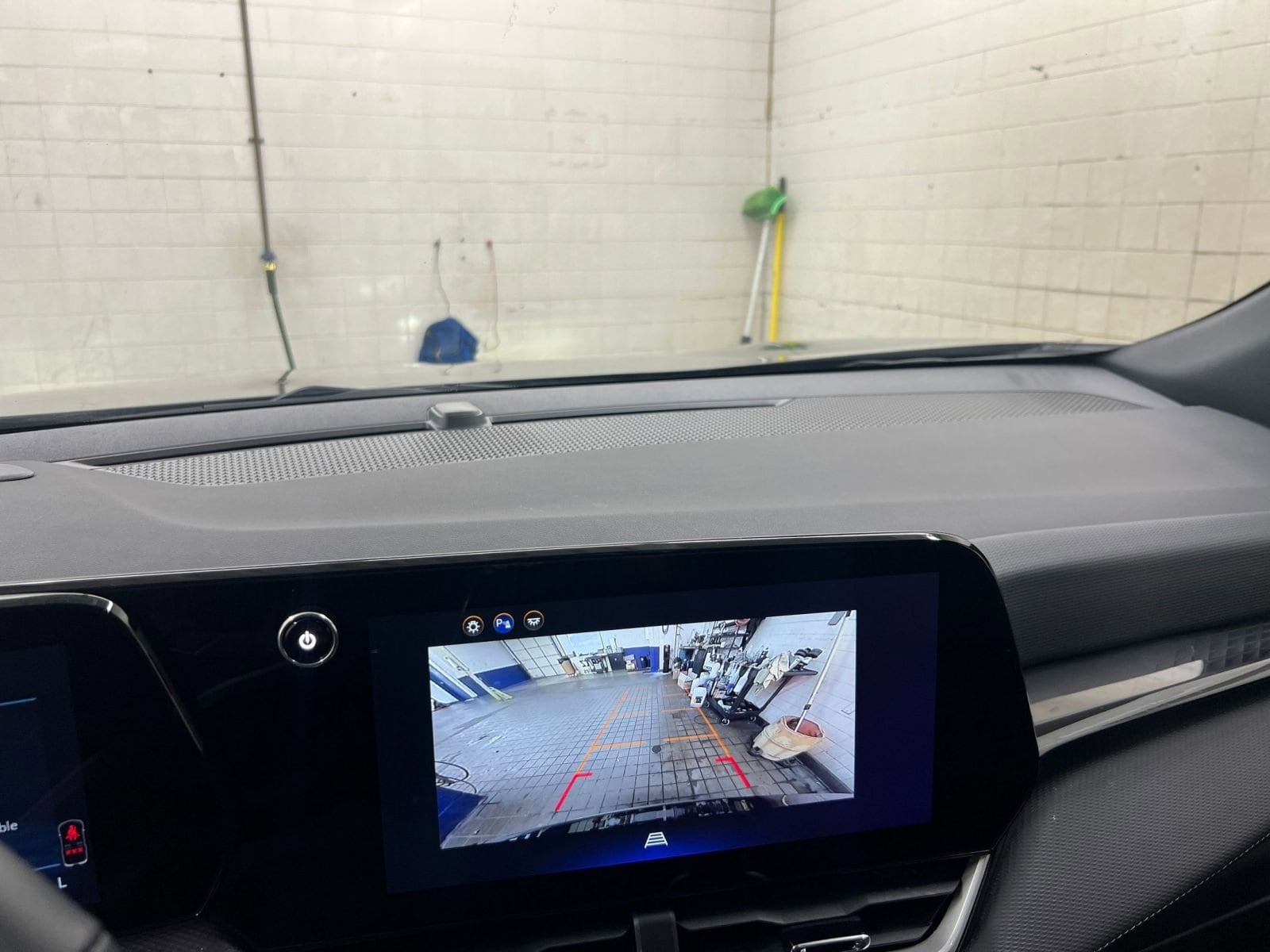 Thumbnail: 2025 Chevrolet Equinox - 17