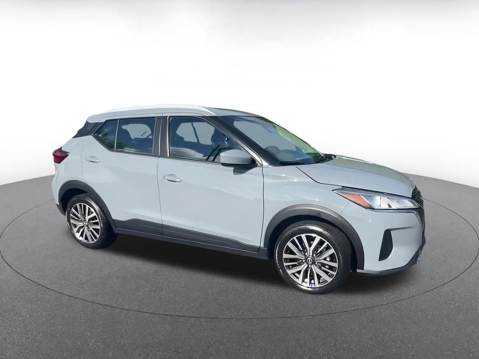 2024 Nissan Kicks SV 2