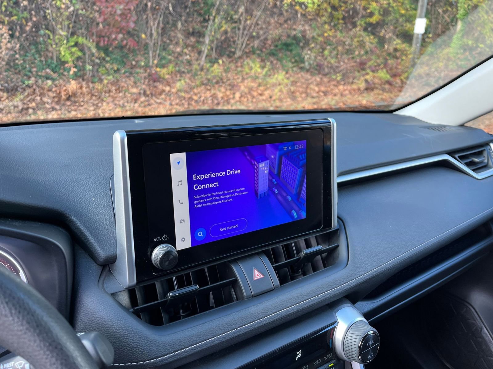 Thumbnail: 2025 Toyota RAV4 - 20