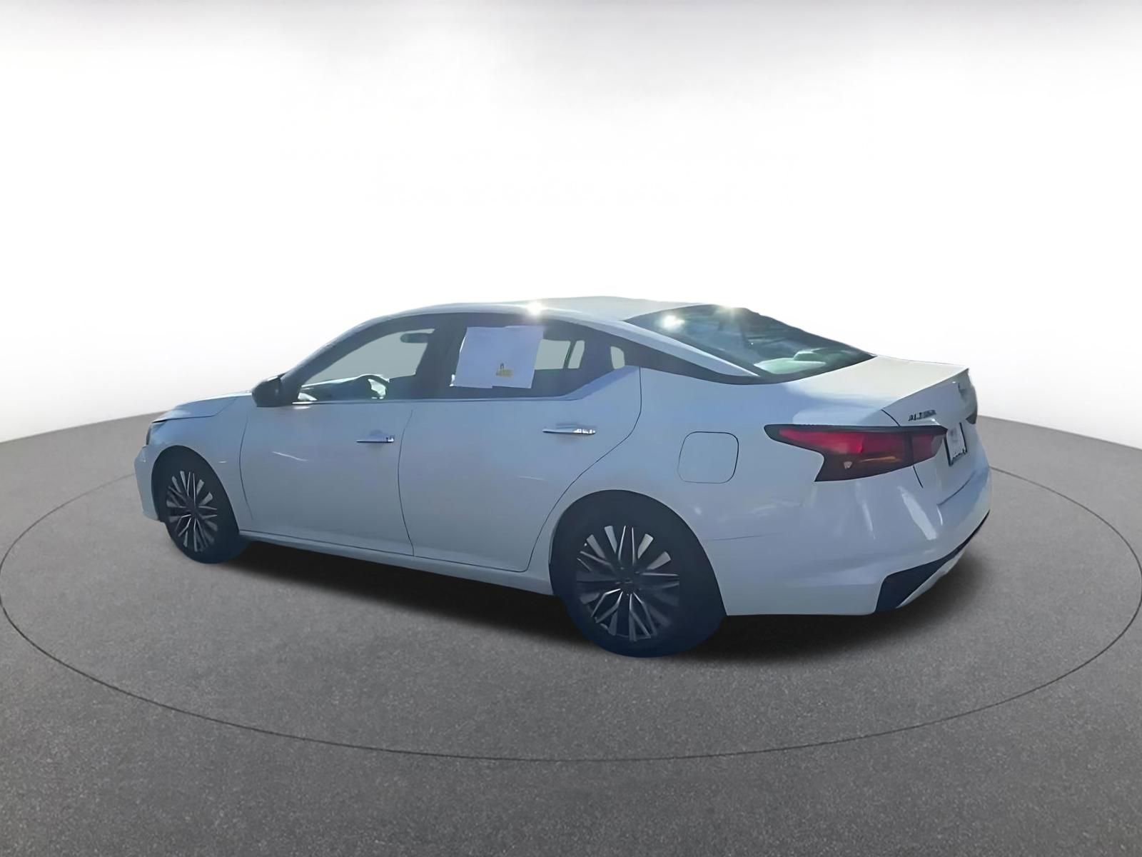 Thumbnail: 2025 Nissan Altima - 10