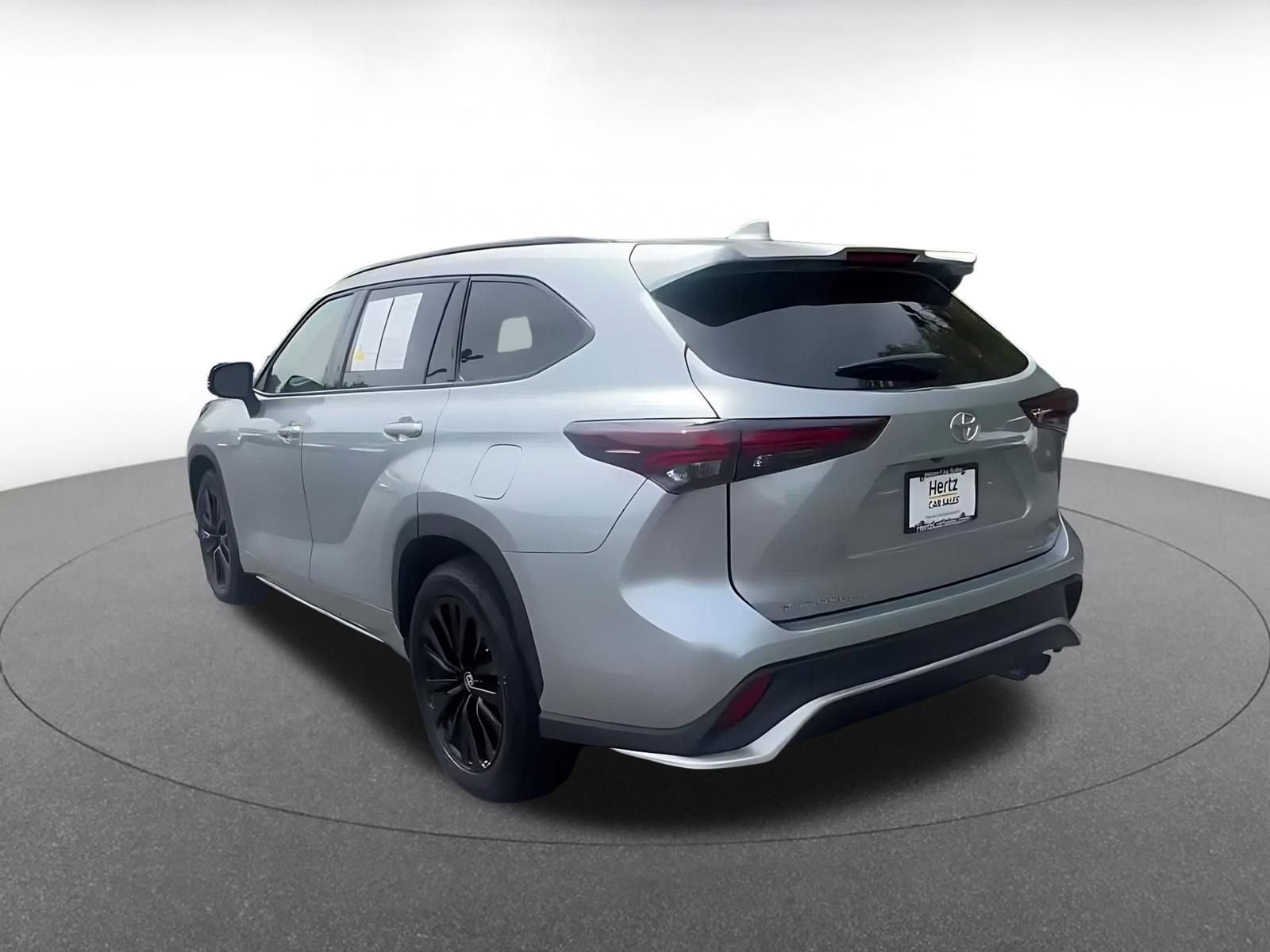 Thumbnail: 2025 Toyota Highlander - 11