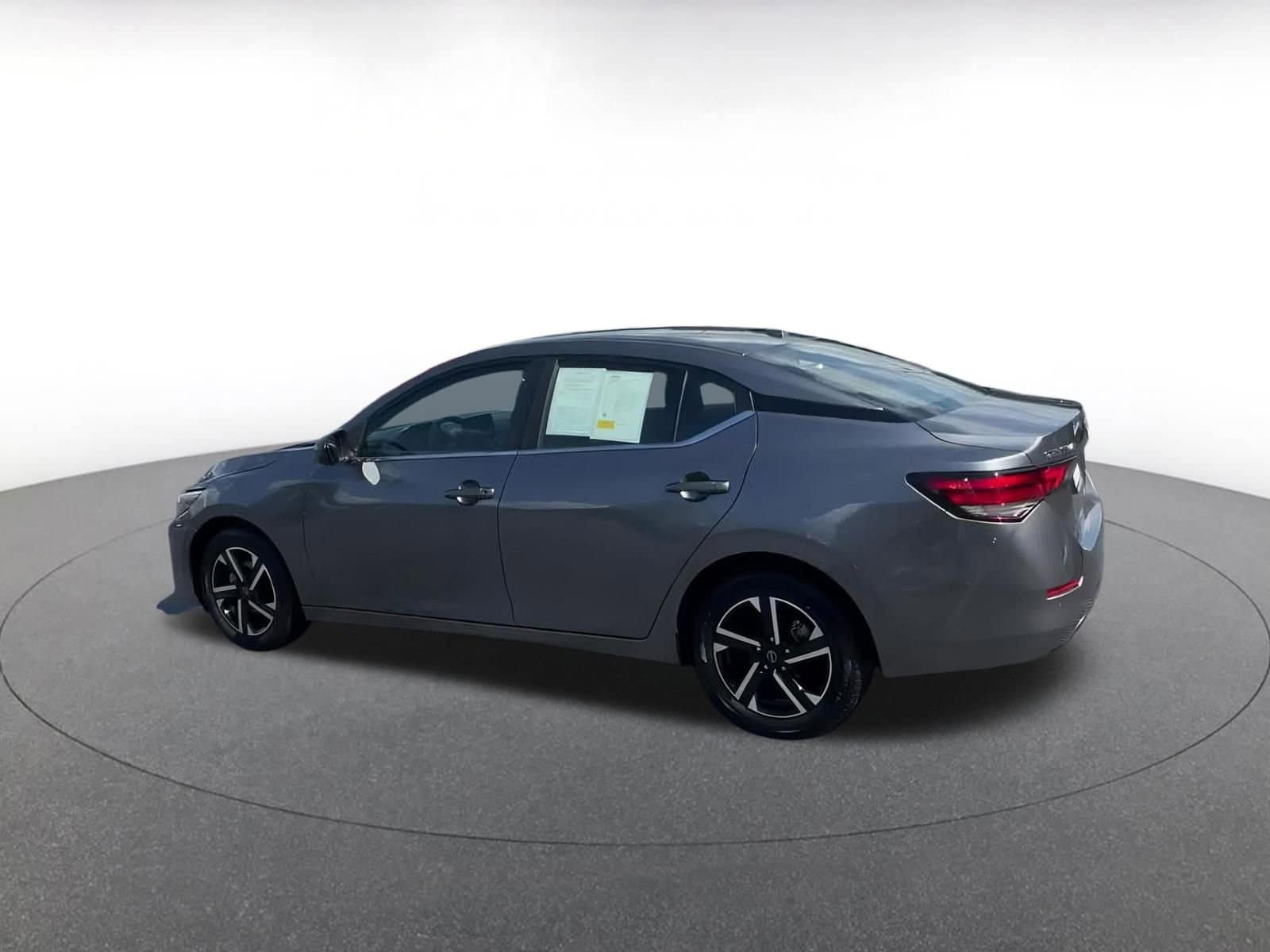 Thumbnail: 2024 Nissan Sentra - 10