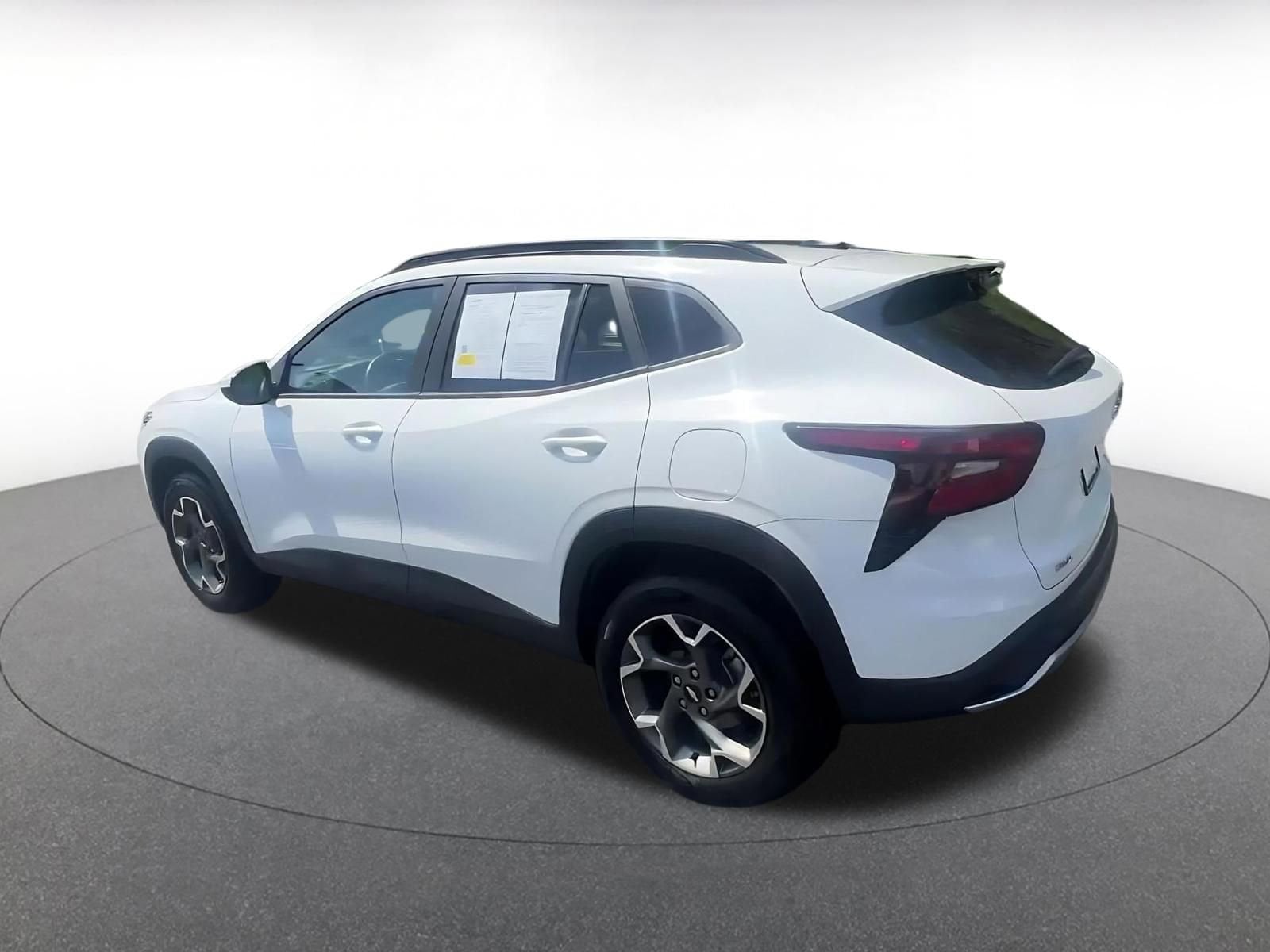 Thumbnail: 2025 Chevrolet Trax - 10