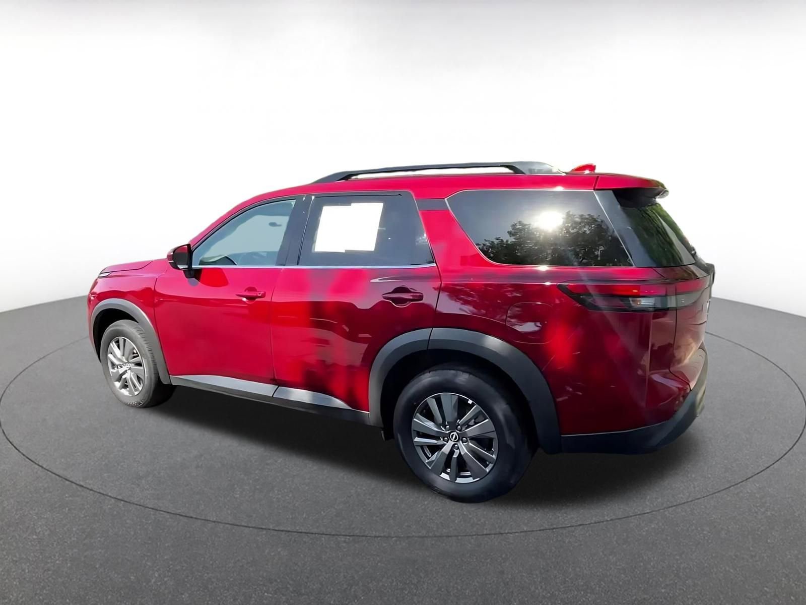 Thumbnail: 2025 Nissan Pathfinder - 10