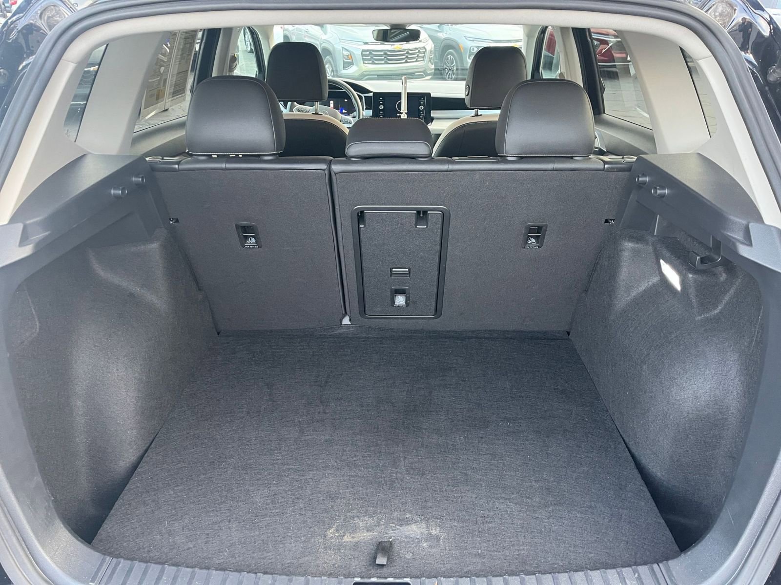 Thumbnail: 2025 Volkswagen Taos - 24