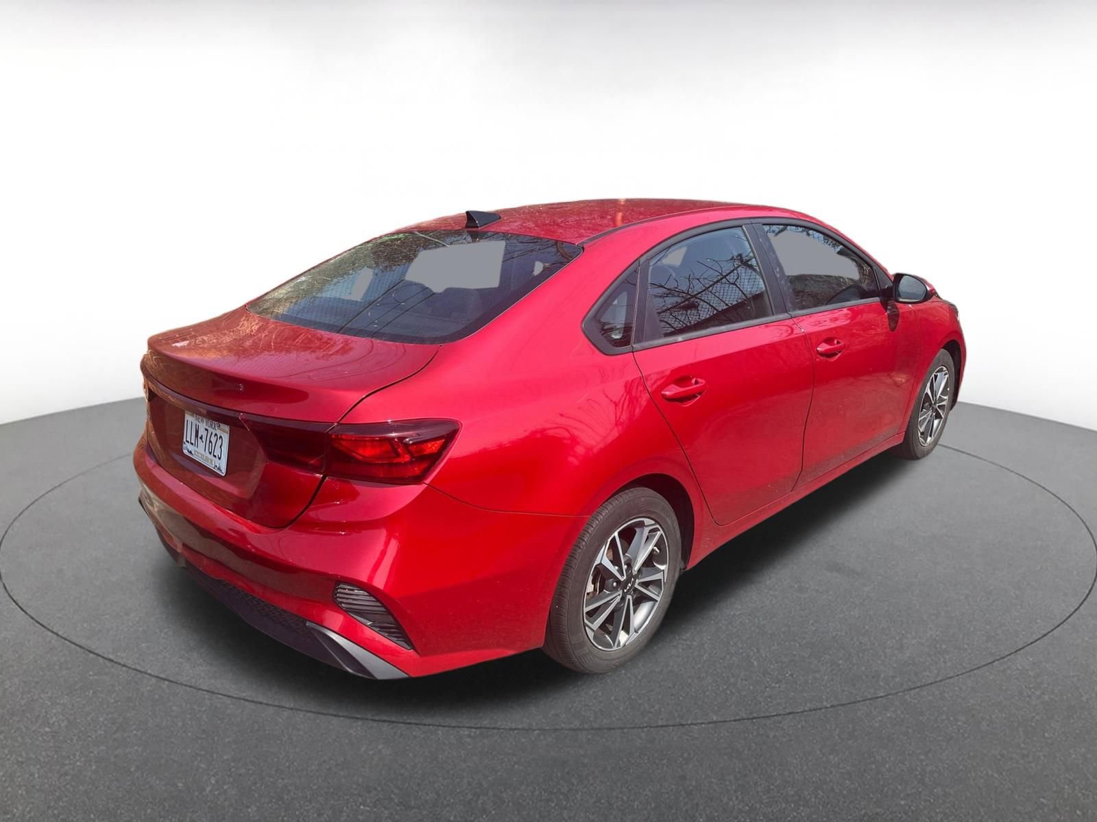 Thumbnail: 2024 Kia Forte - 10