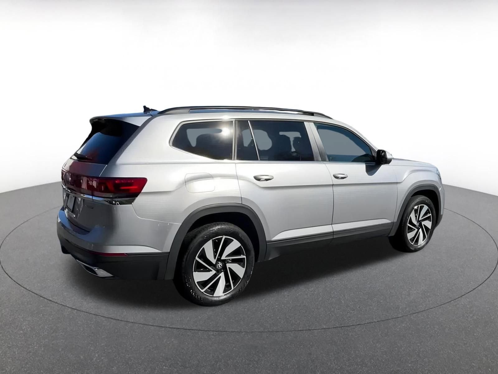 Thumbnail: 2025 Volkswagen Atlas - 14