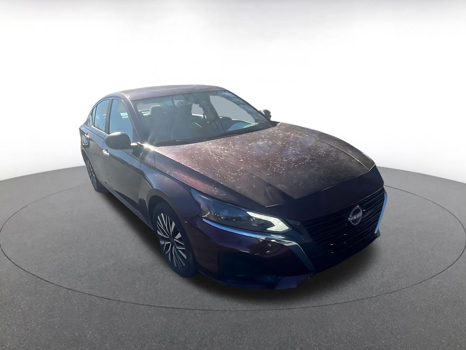 Thumbnail: 2025 Nissan Sentra - 1