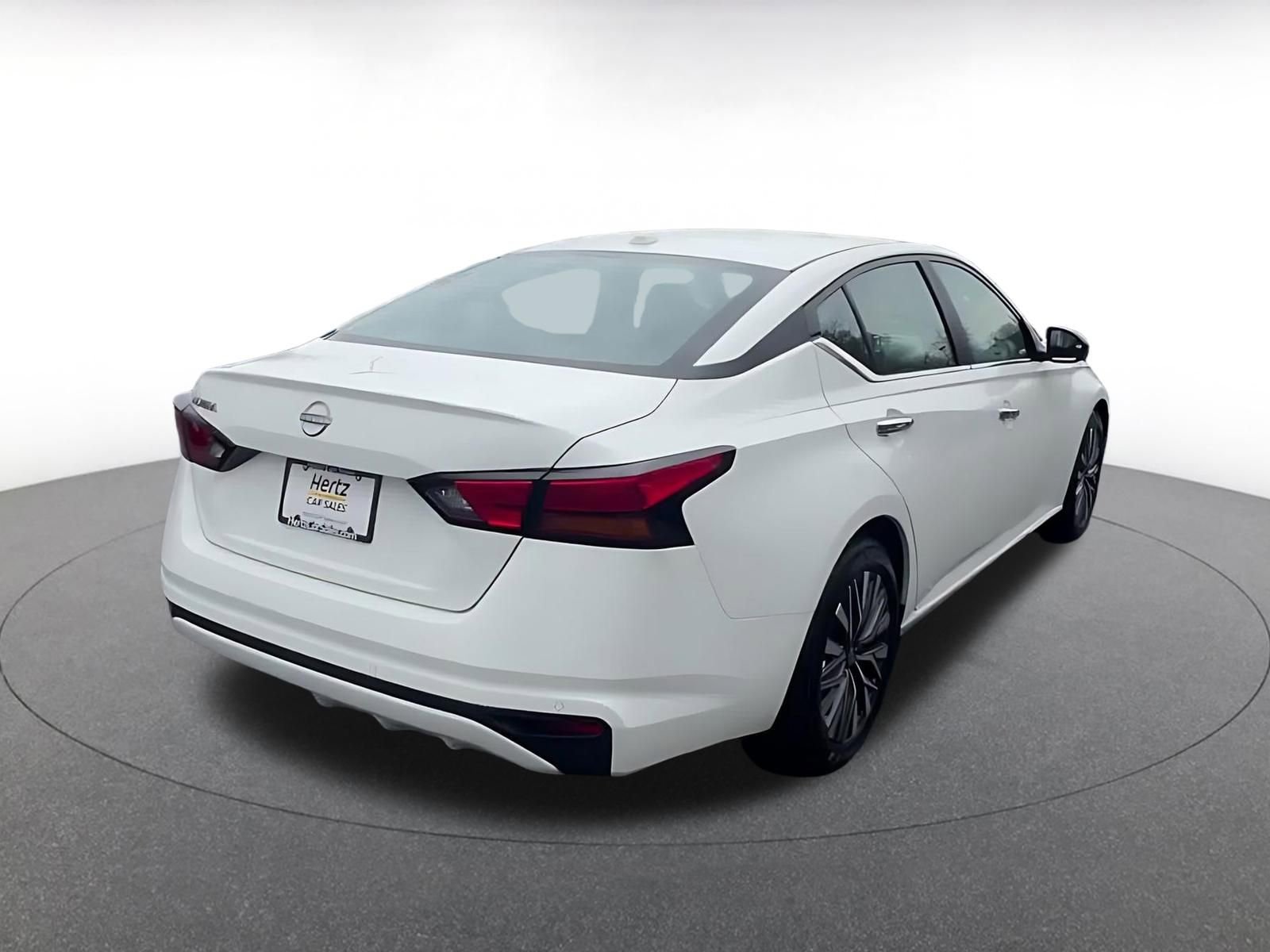 Thumbnail: 2025 Nissan Altima - 15