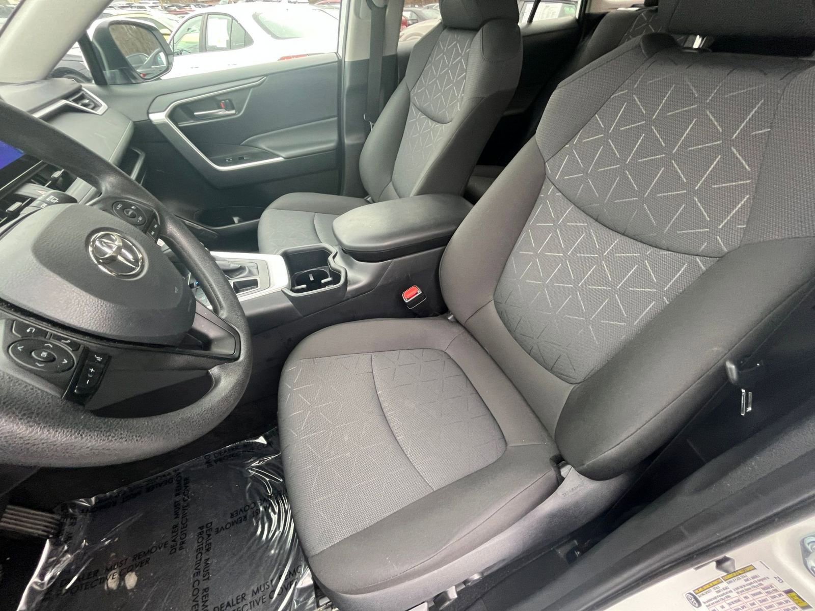 Thumbnail: 2025 Toyota RAV4 - 32