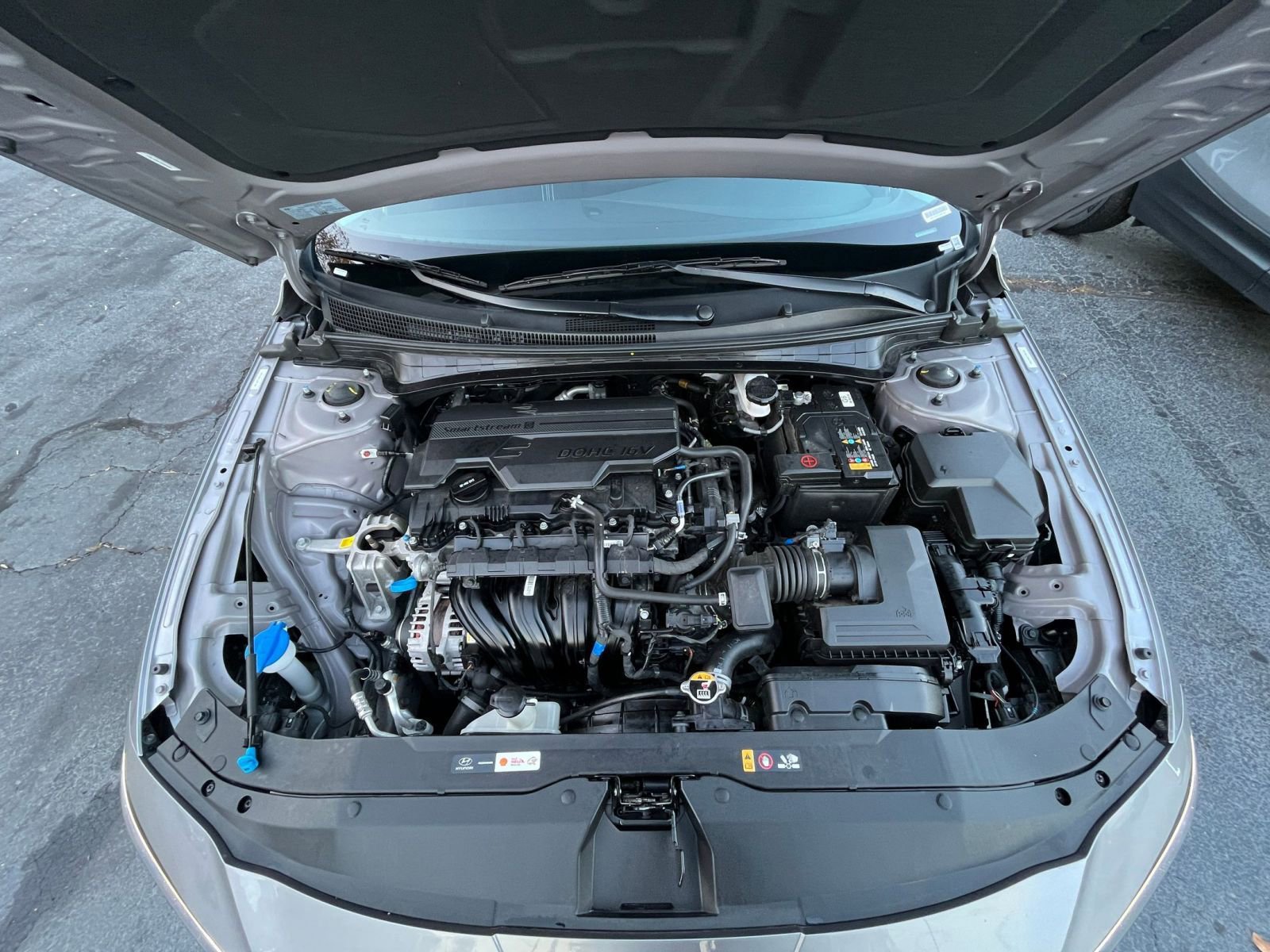 Thumbnail: 2025 Hyundai Elantra - 28