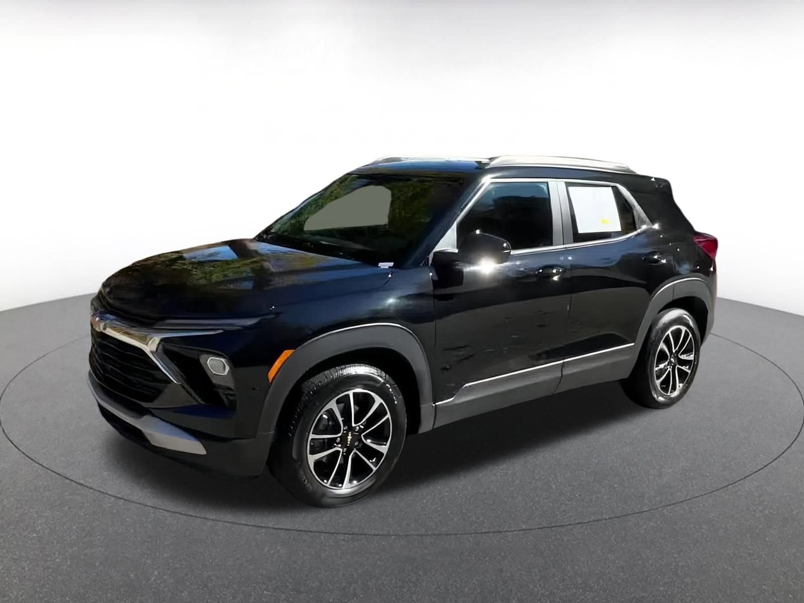 Thumbnail: 2025 Chevrolet TrailBlazer - 8