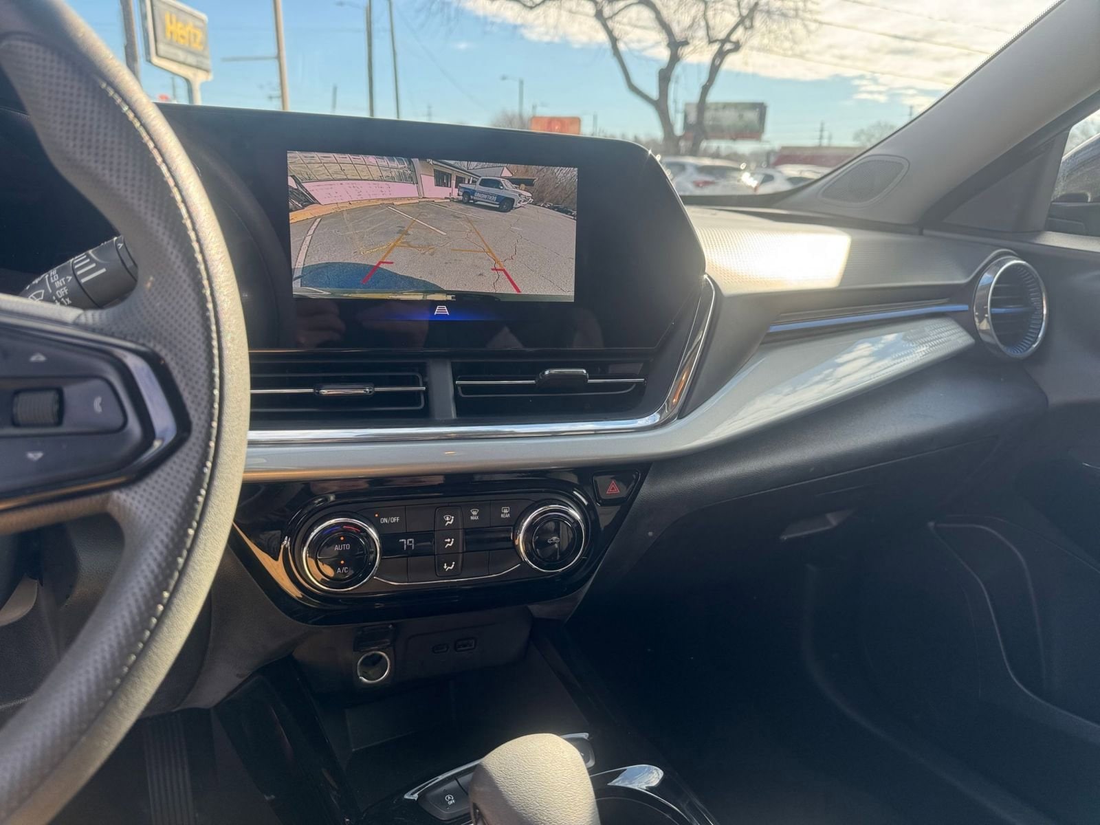 Thumbnail: 2025 Chevrolet Trax - 17