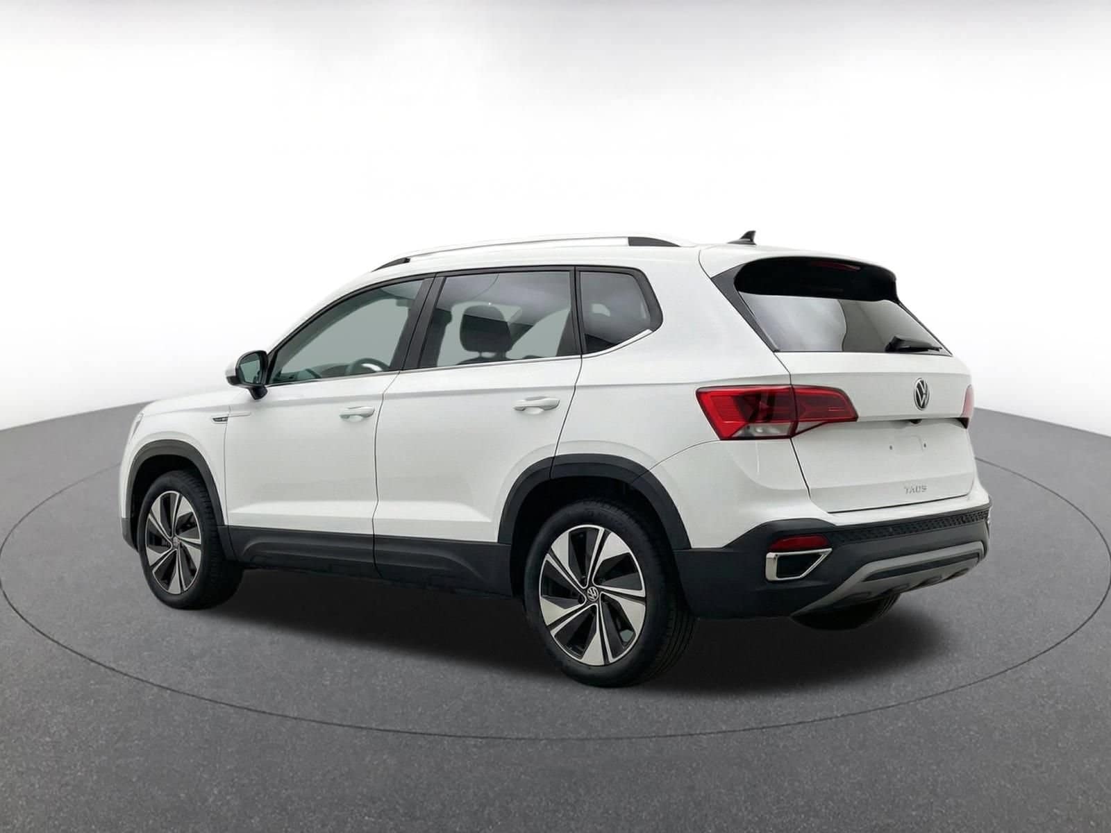 Thumbnail: 2026 Volkswagen Taos - 7