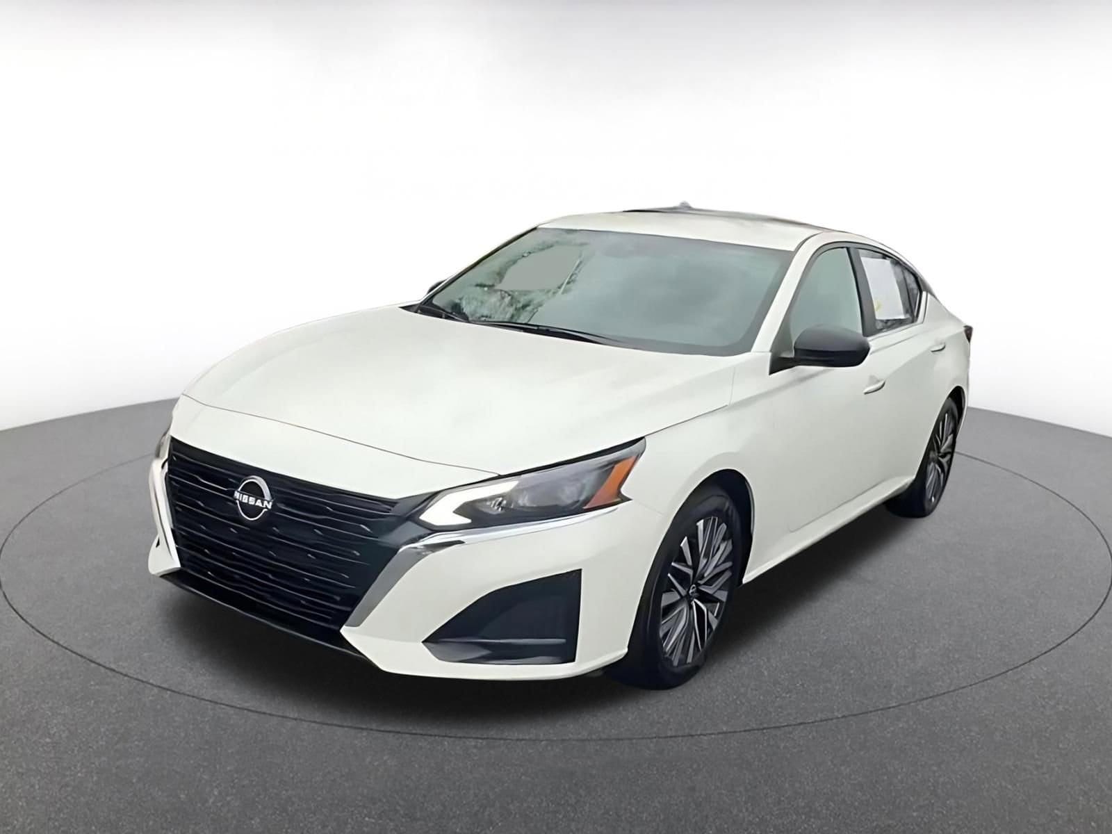 Thumbnail: 2025 Nissan Altima - 7