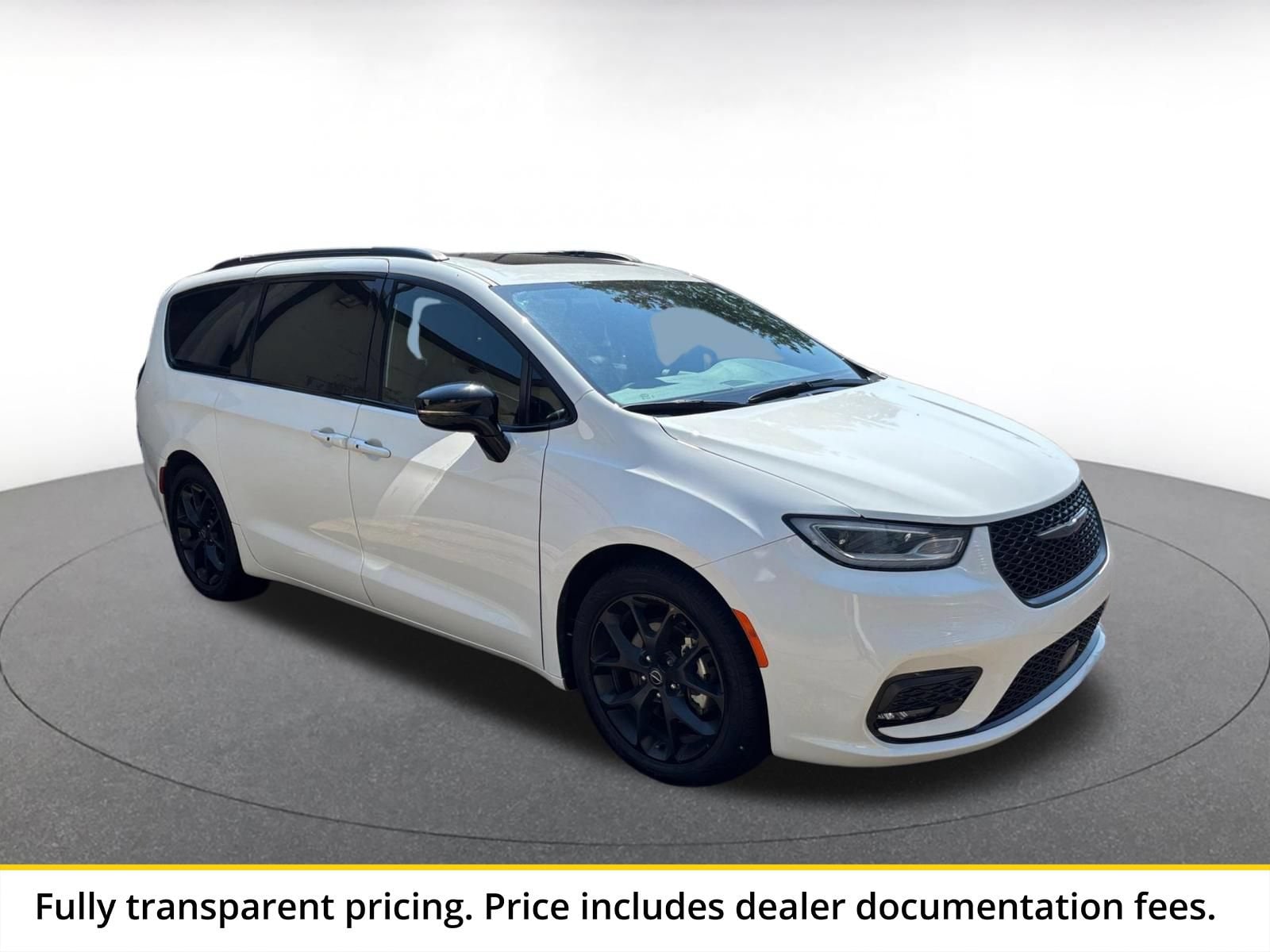 Thumbnail: 2025 Chrysler Pacifica - 1