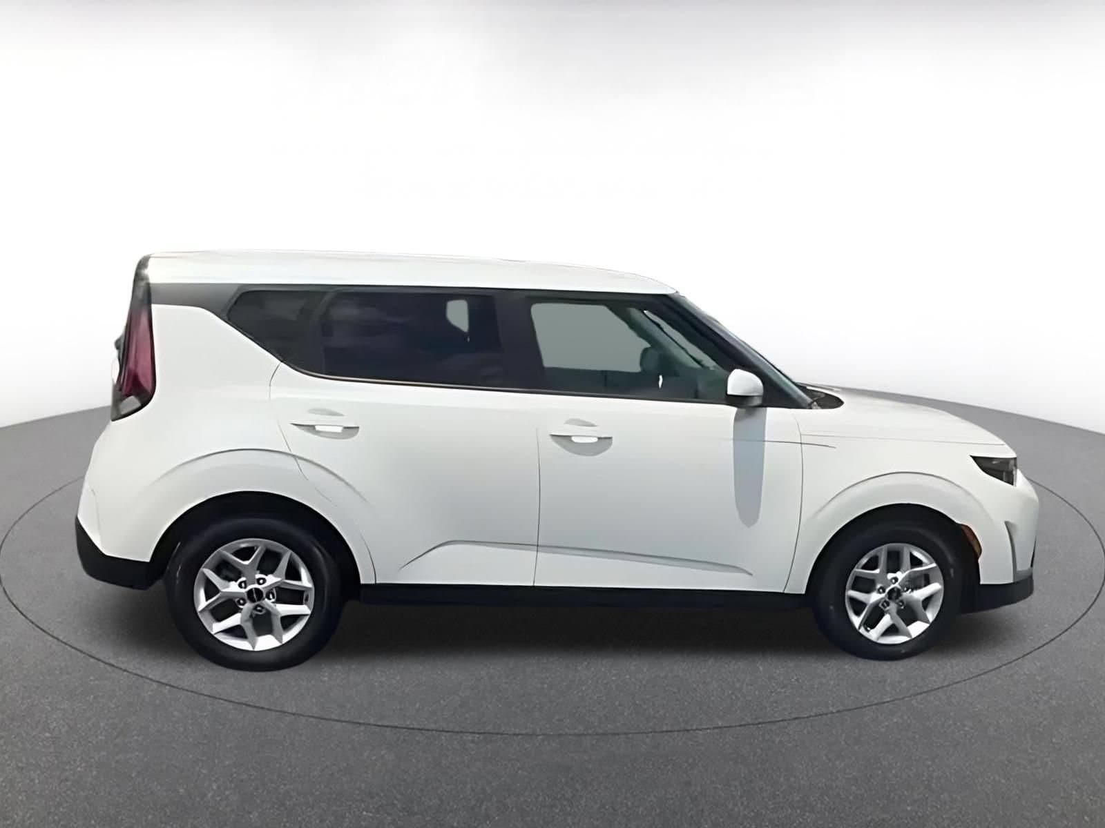Thumbnail: 2025 Kia Soul - 8