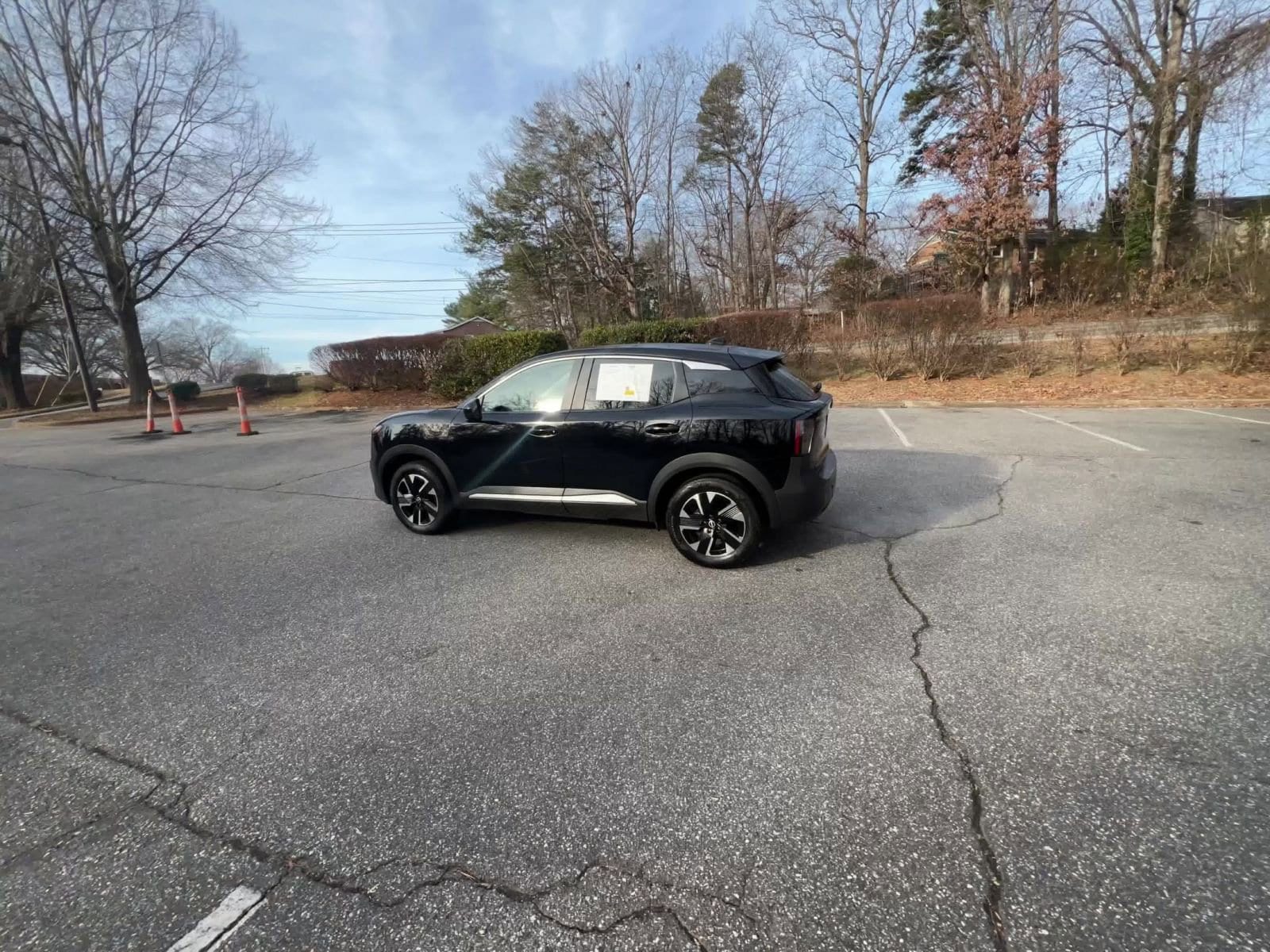 Thumbnail: 2025 Nissan Kicks - 15