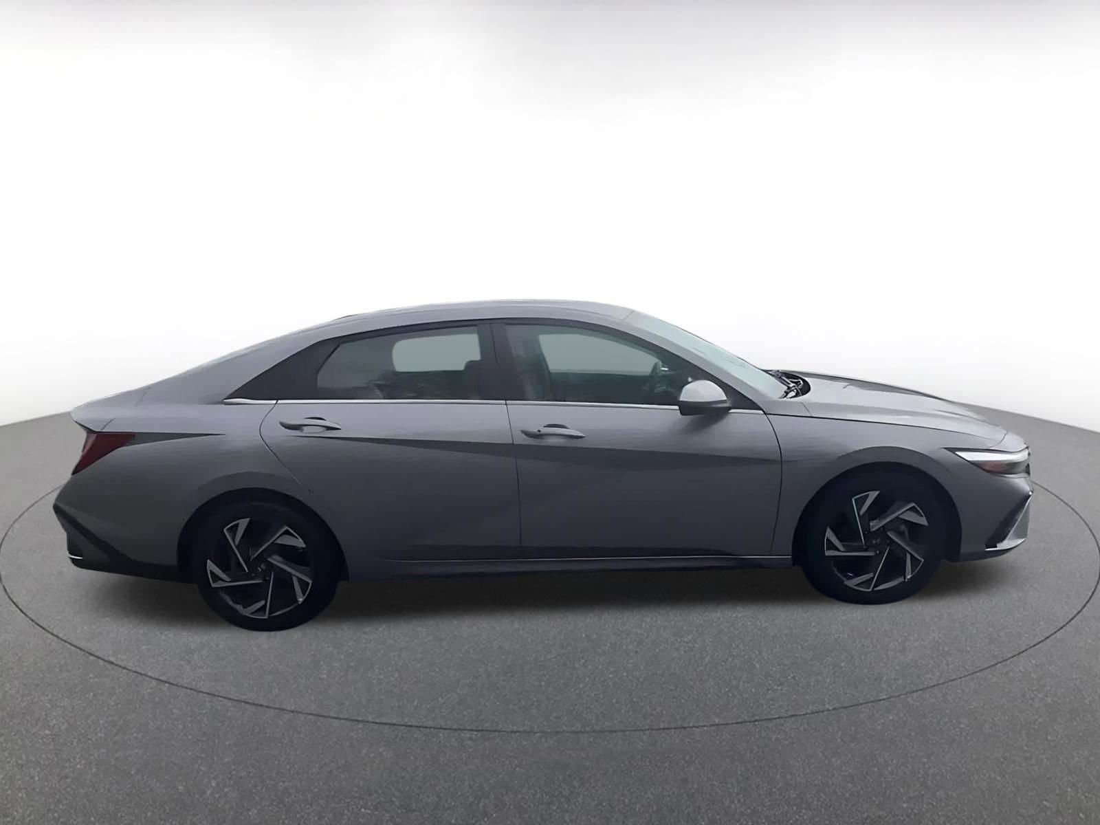 Thumbnail: 2025 Hyundai Elantra - 16
