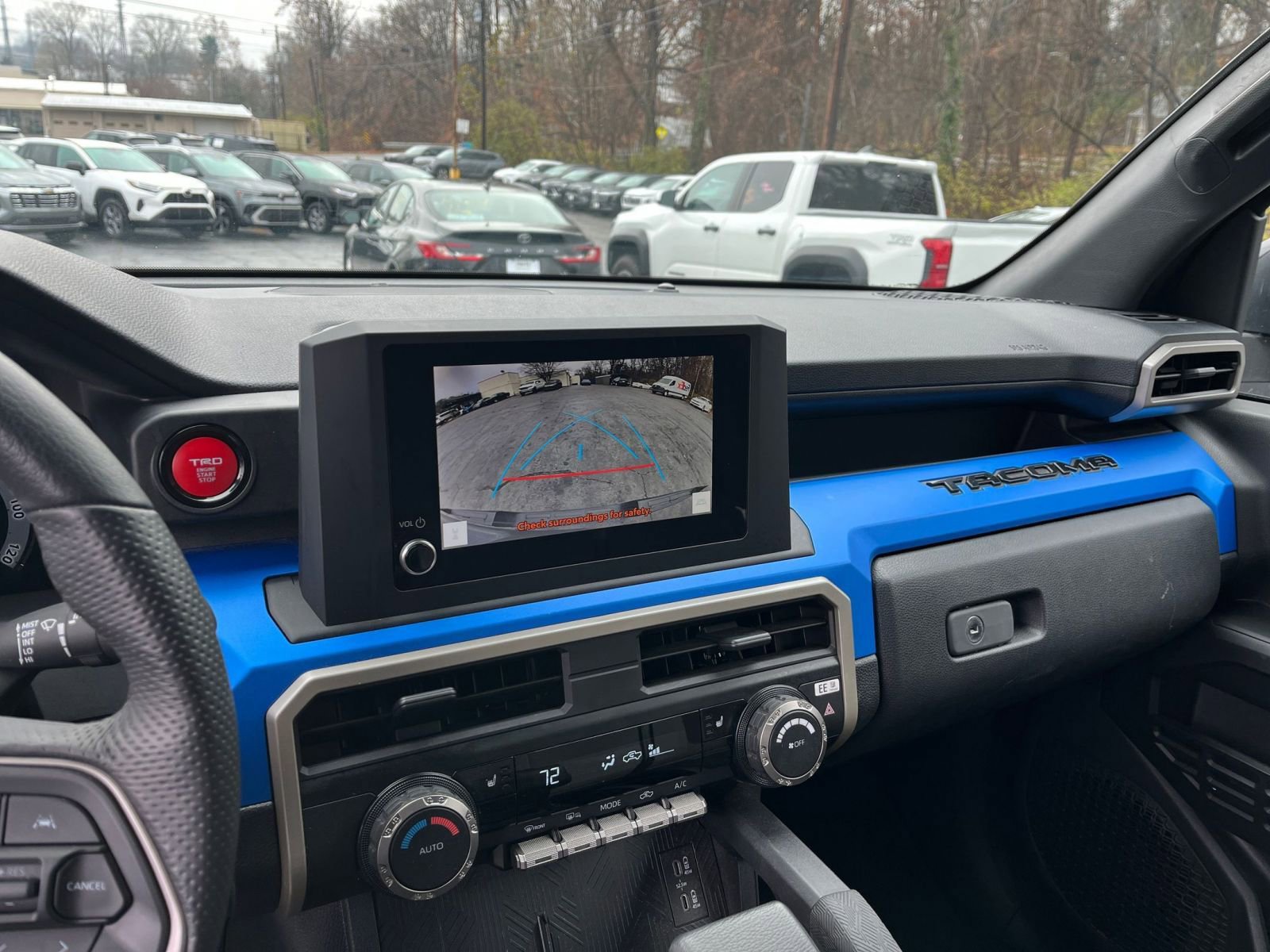 Thumbnail: 2025 Toyota Tacoma - 17