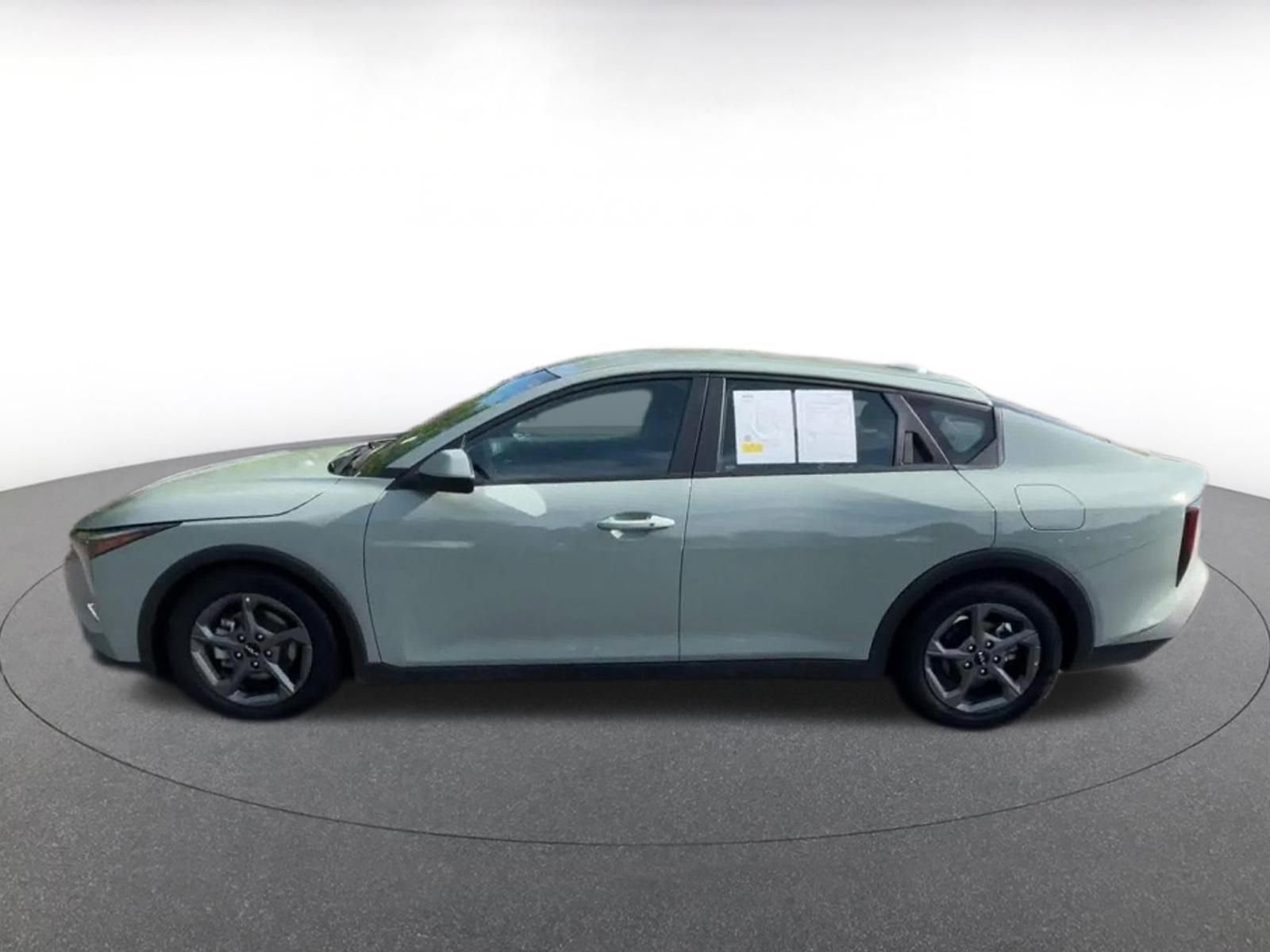 Thumbnail: 2025 Kia K4 - 9