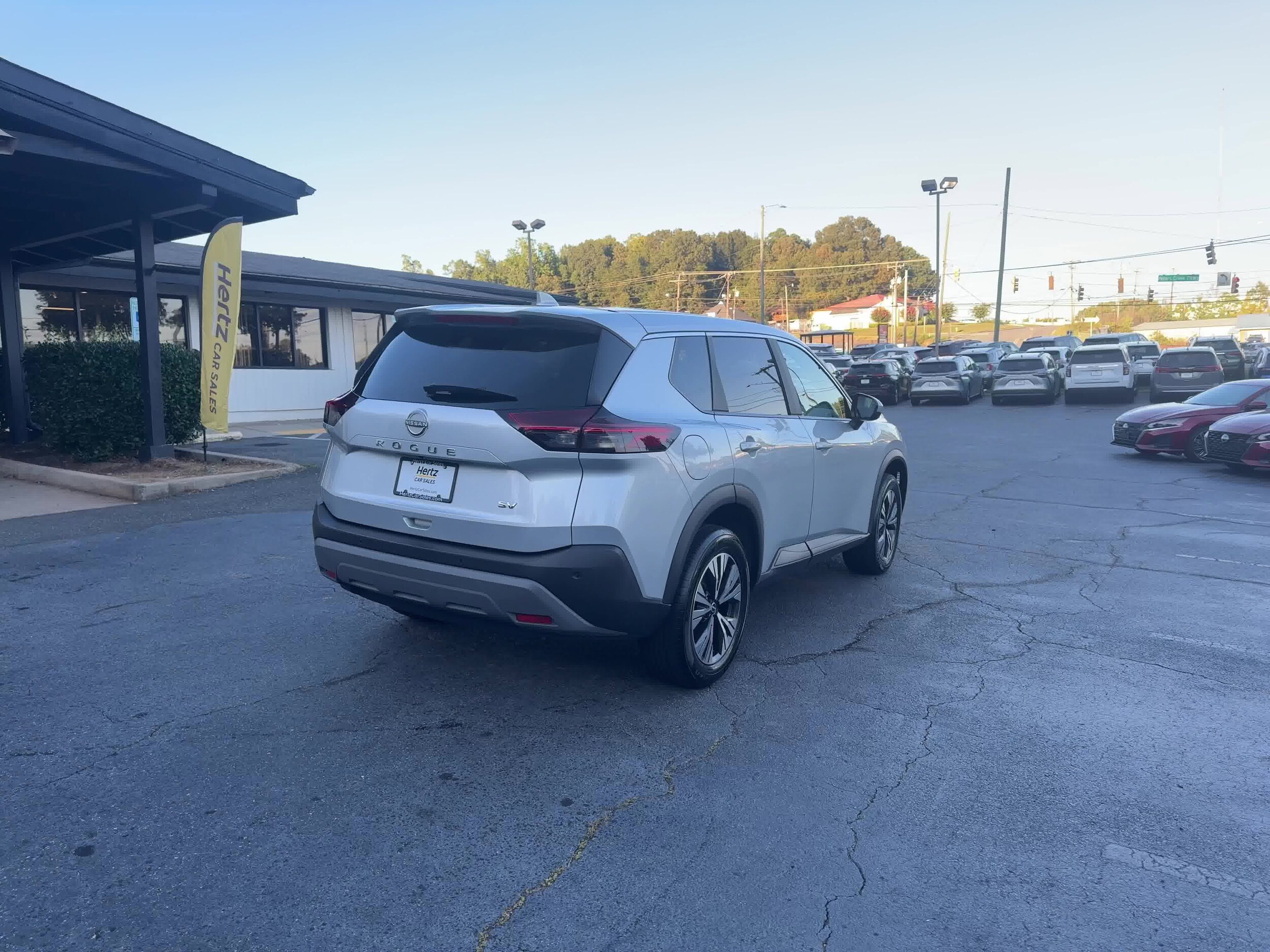 2023 Nissan Rogue SV 2